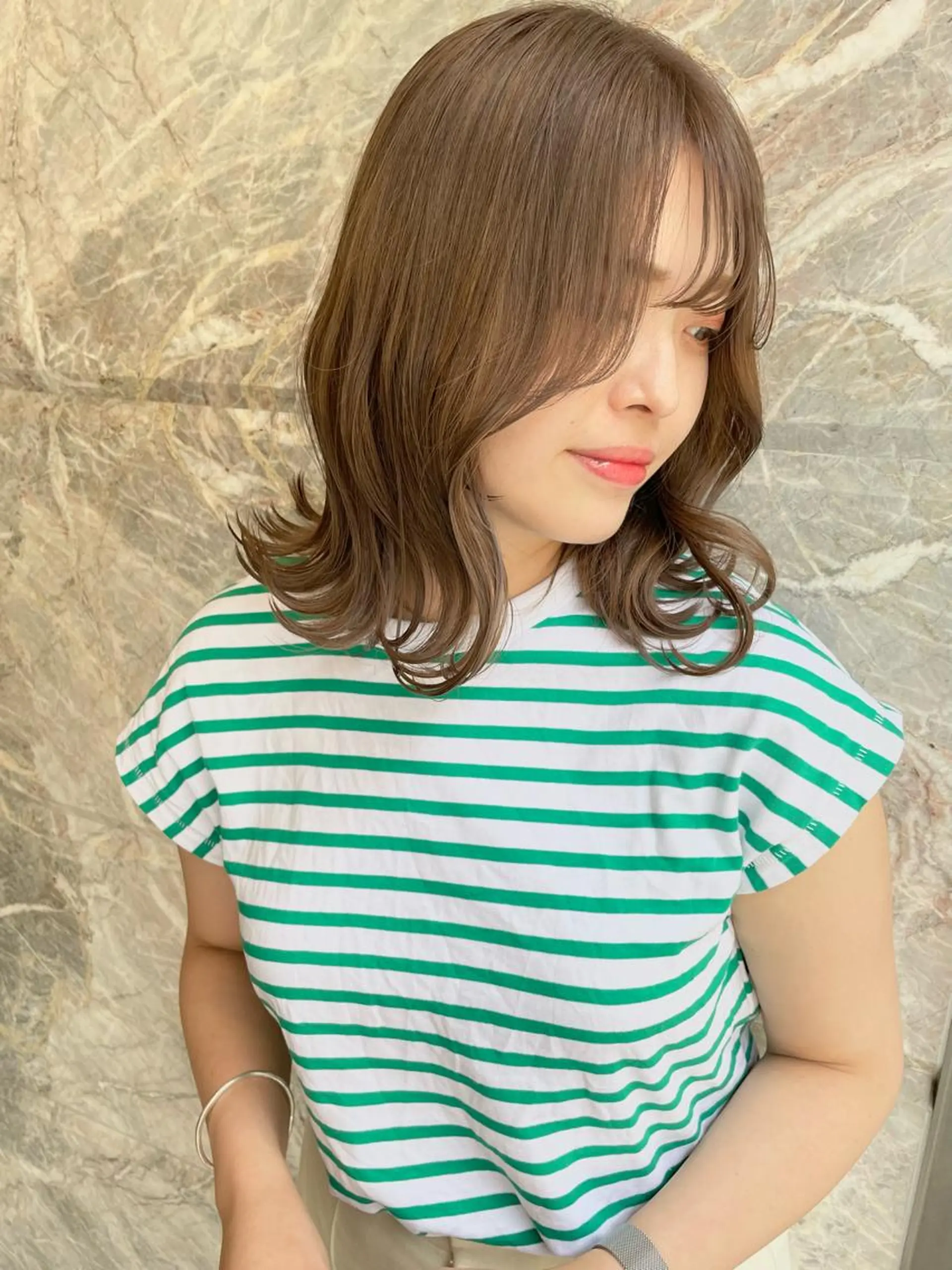 ミディアム カット 髪質改善will hairdesignのヘアスタイル