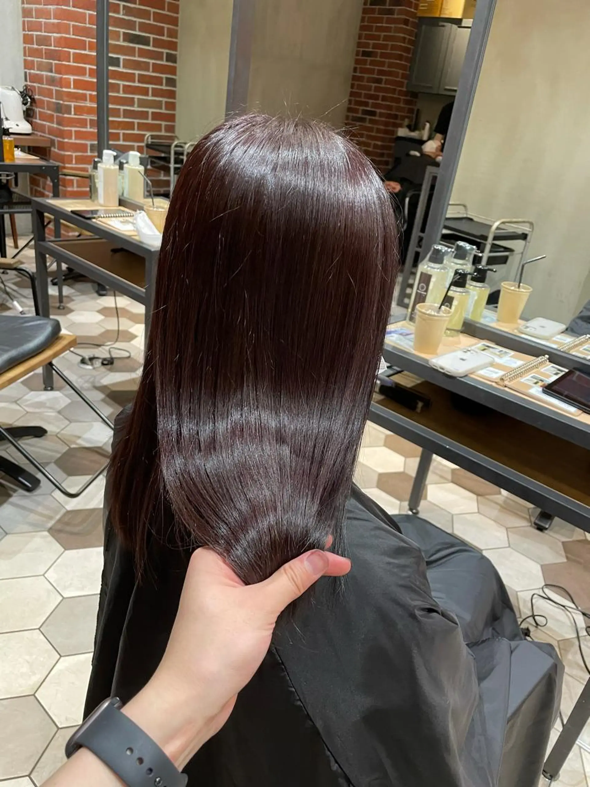 セミロング 髪質改善、縮毛矯正 酸性縮毛矯正のヘアスタイル