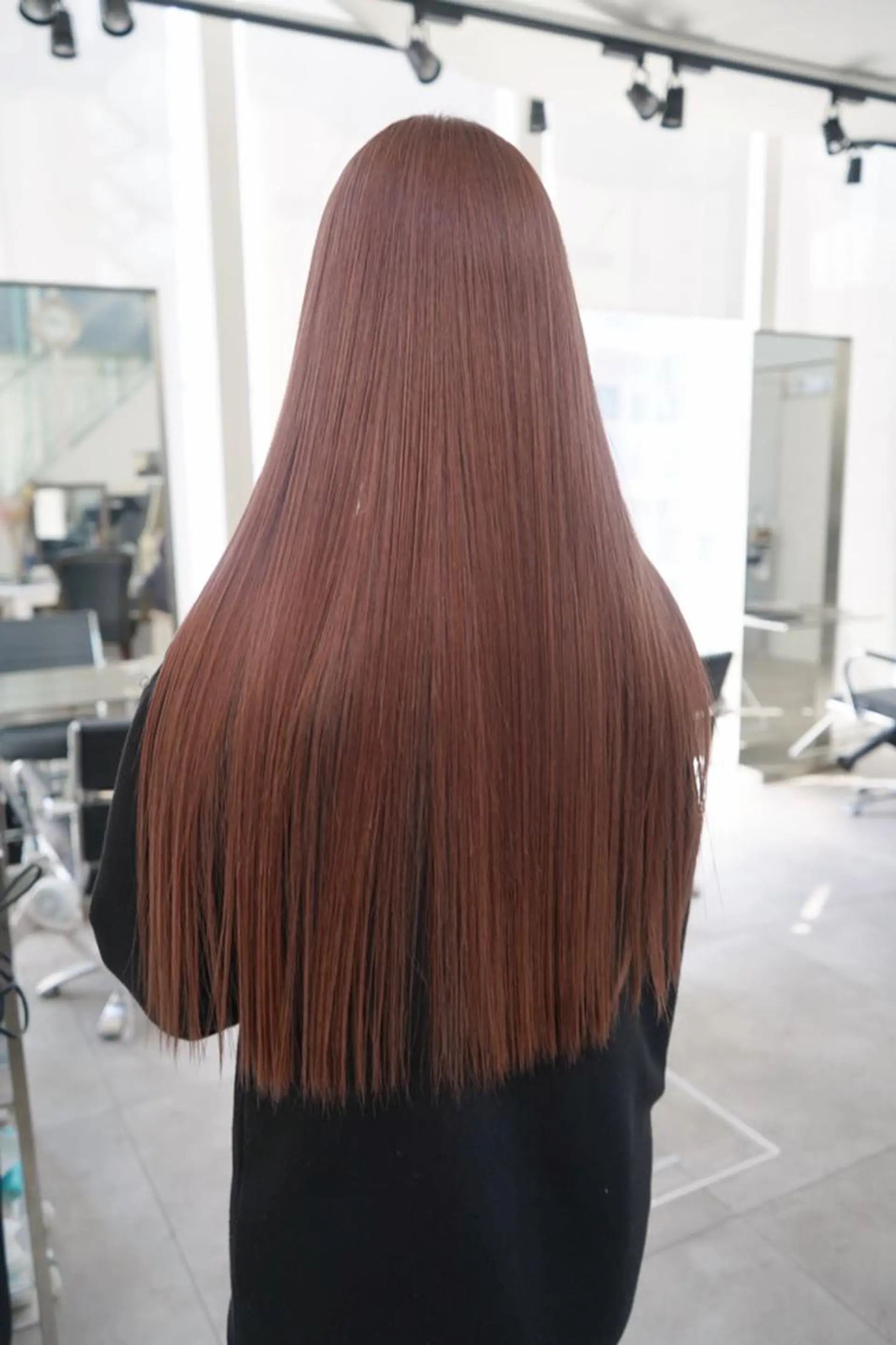 ロング カラー ロング ayano/天神 ハイトーン/ブリーチのヘアスタイル