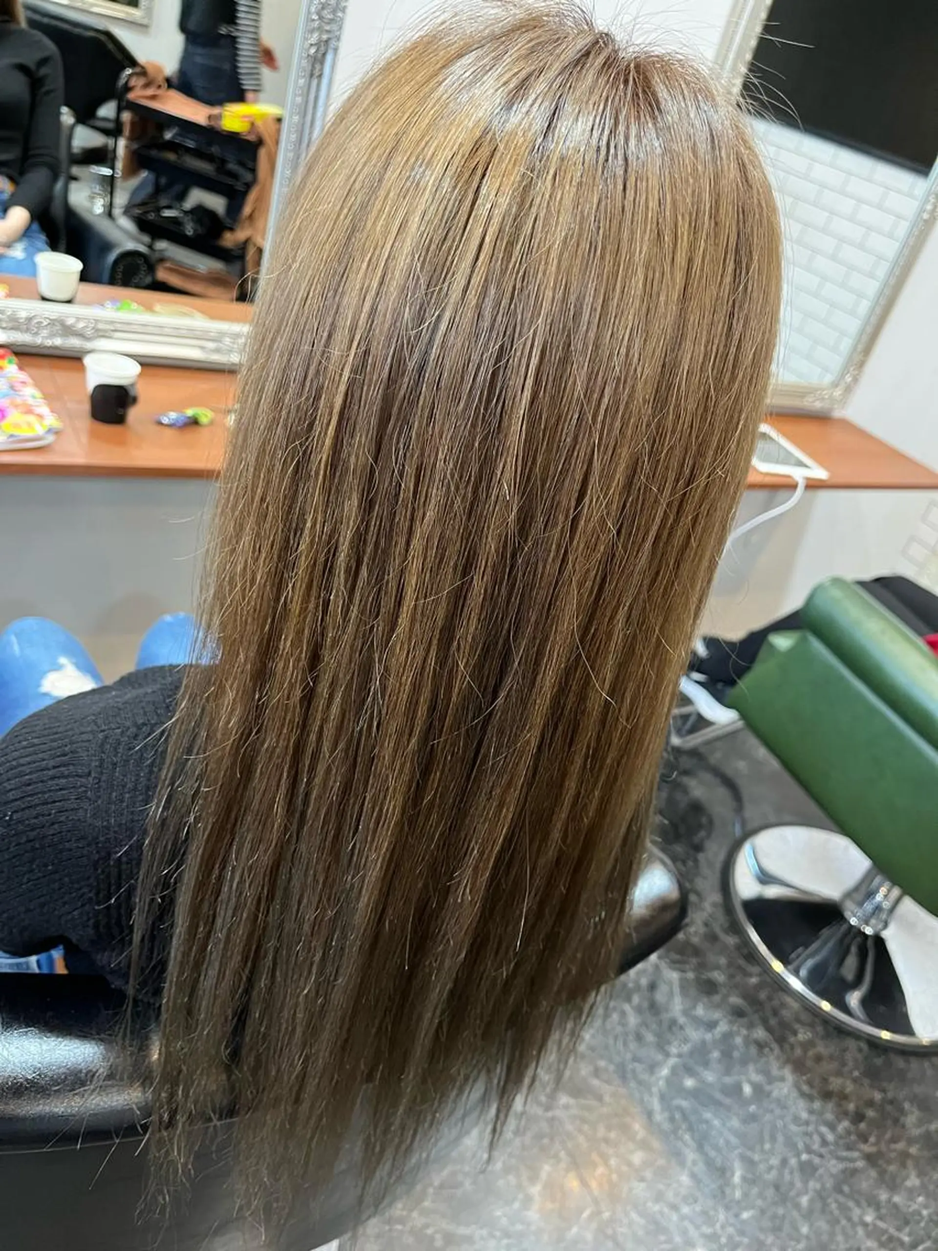カラー Itsuki .のヘアスタイル