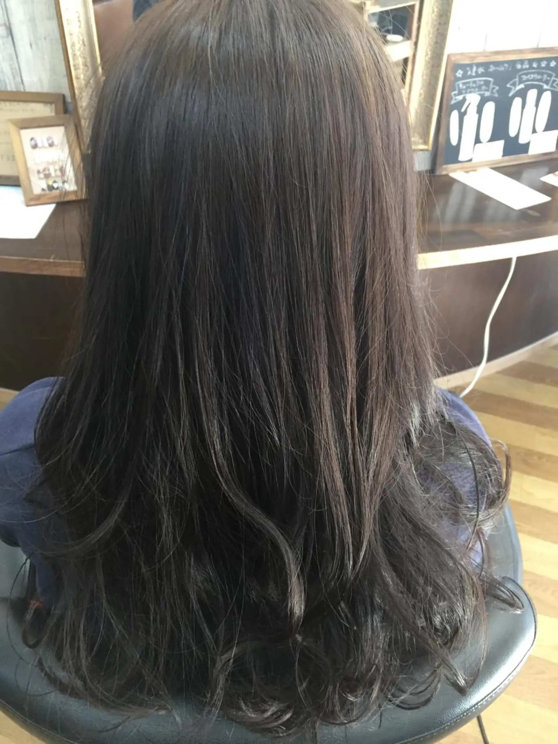 カラー 中山 ルミ子のヘアスタイル