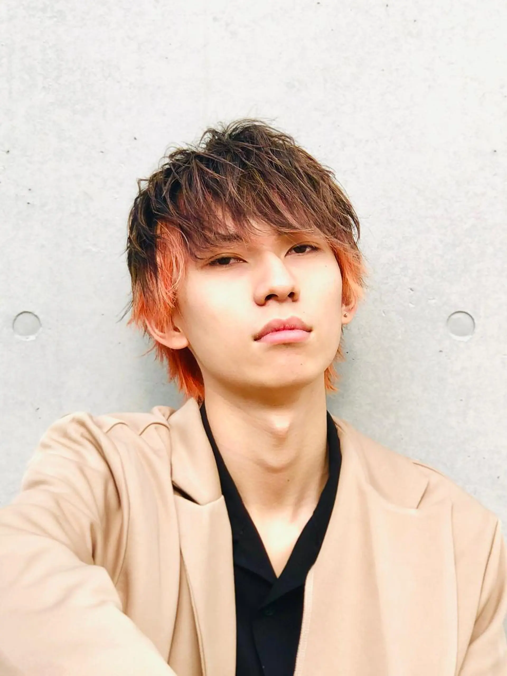 ミディアム カラー メンズ メンズブリーチ メンズインナーカラー ブリーチ ブラウンカラー インナーカラー fifth天神/末廣 和也のヘアスタイル