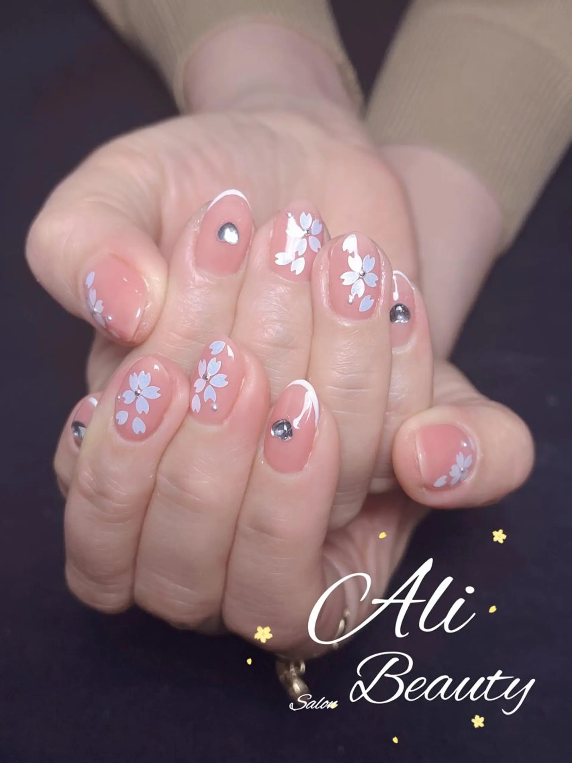 ネイル ハンドネイル Ali 新小岩 ネイル専門のネイルデザイン