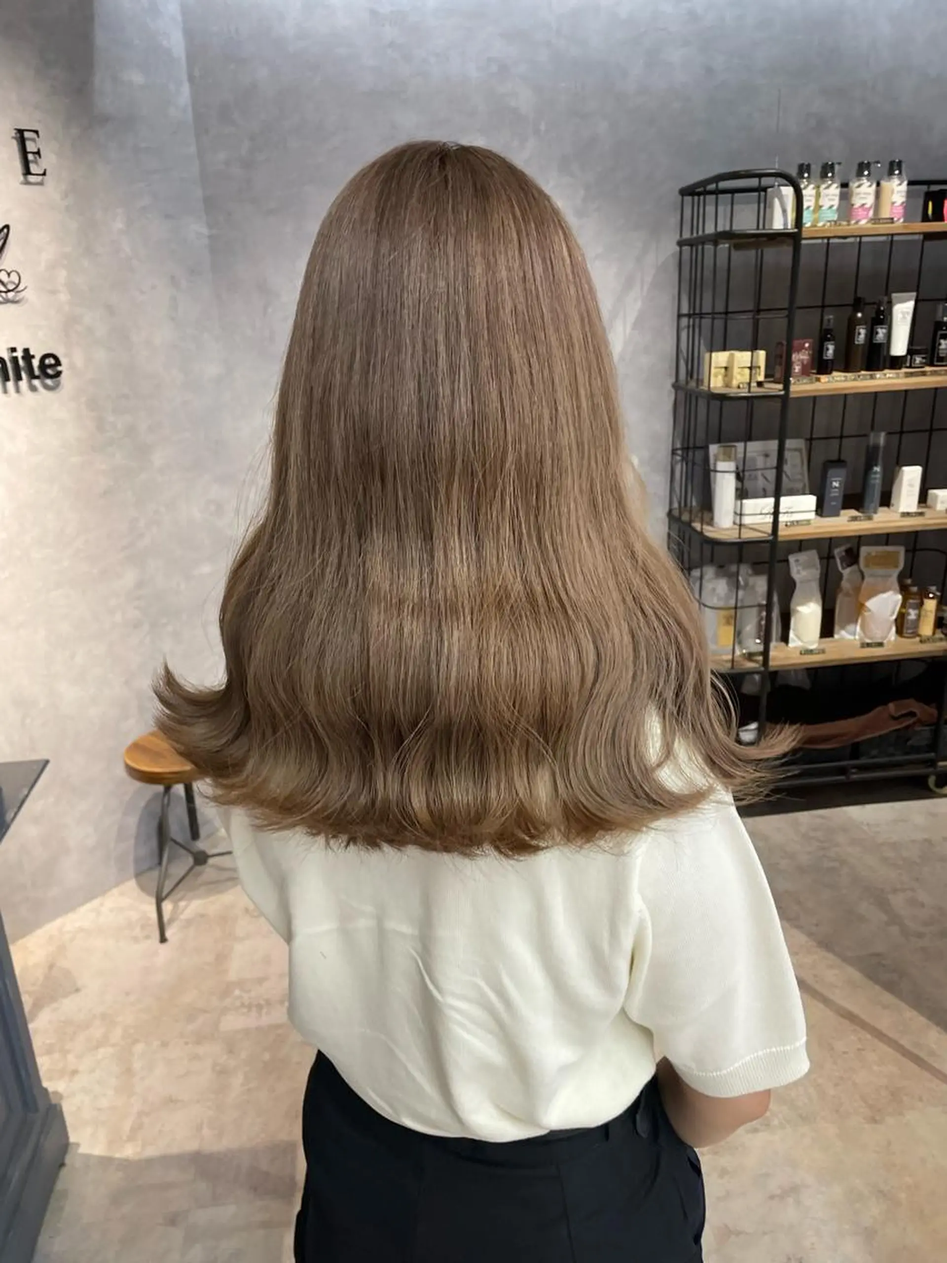 ロング Cielro/ダブル カラー/西田咲希のヘアスタイル