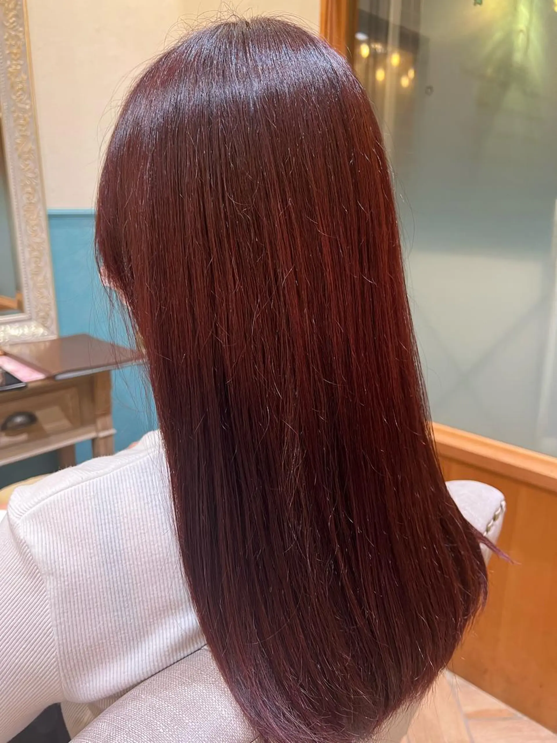 ロング カラー ブリーチ ブリーチなしカラー ピンクカラー ヘアカラー トリートメント 城 梨音のヘアスタイル