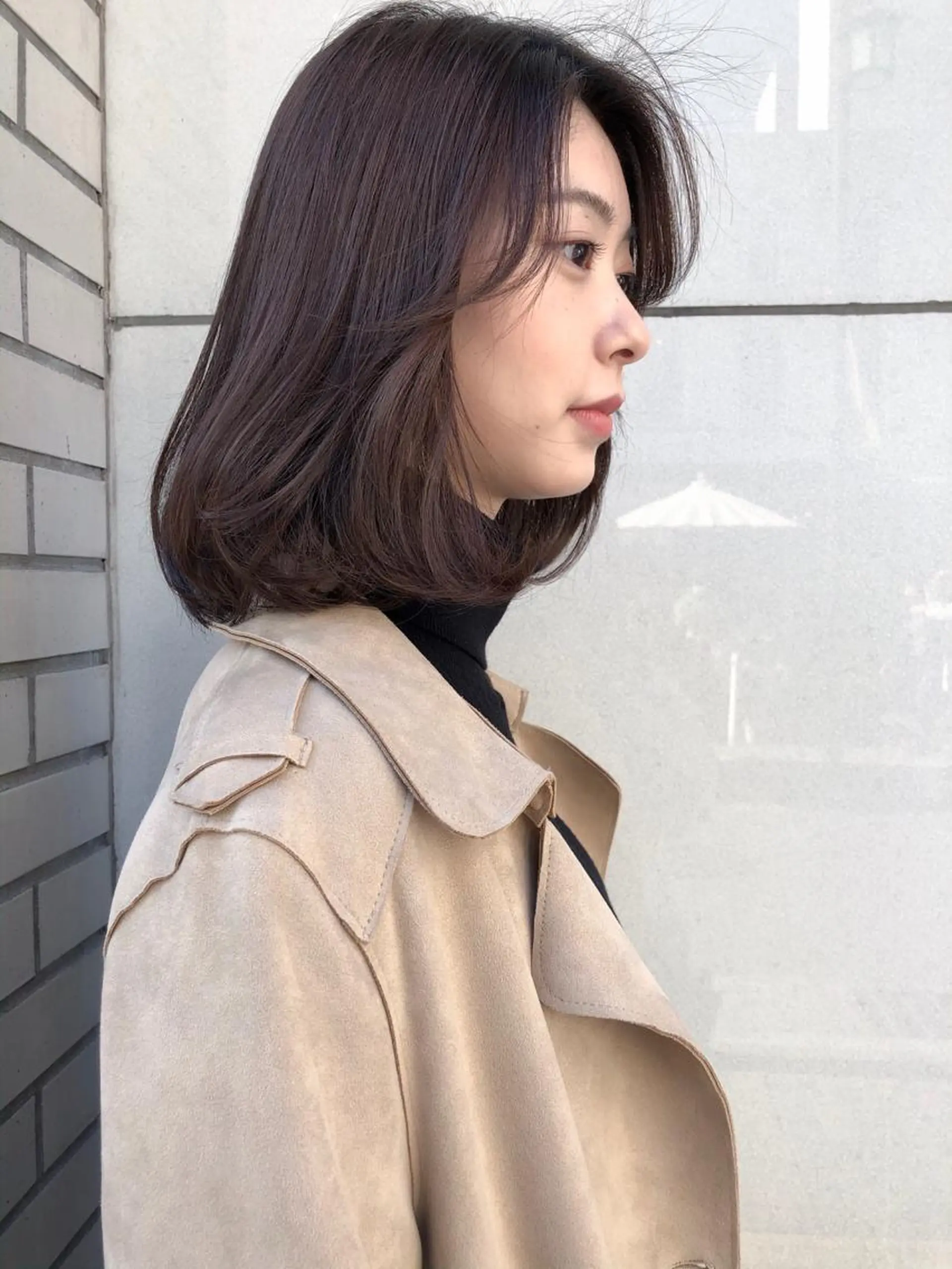 ミディアム カット 横山 莉奈のヘアスタイル