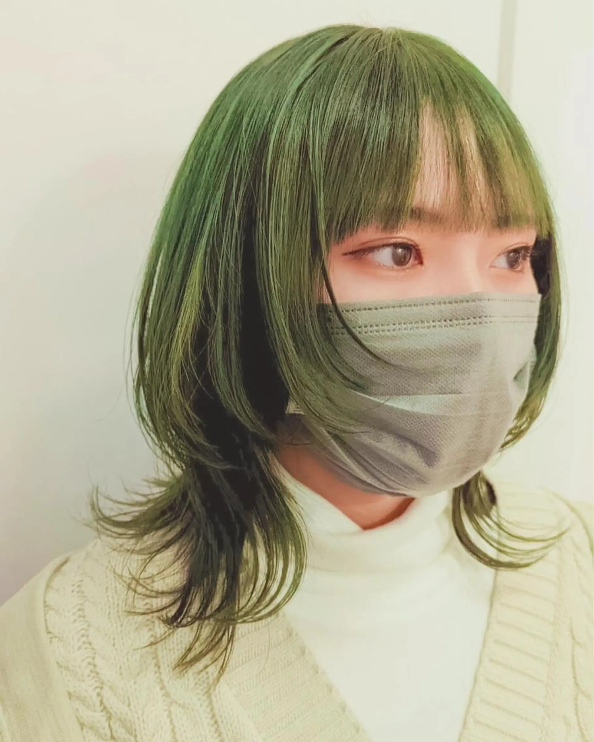 ミディアム カラー レイヤーカット ウルフカット ウルフレイヤー 吉田 浩太郎のヘアスタイル