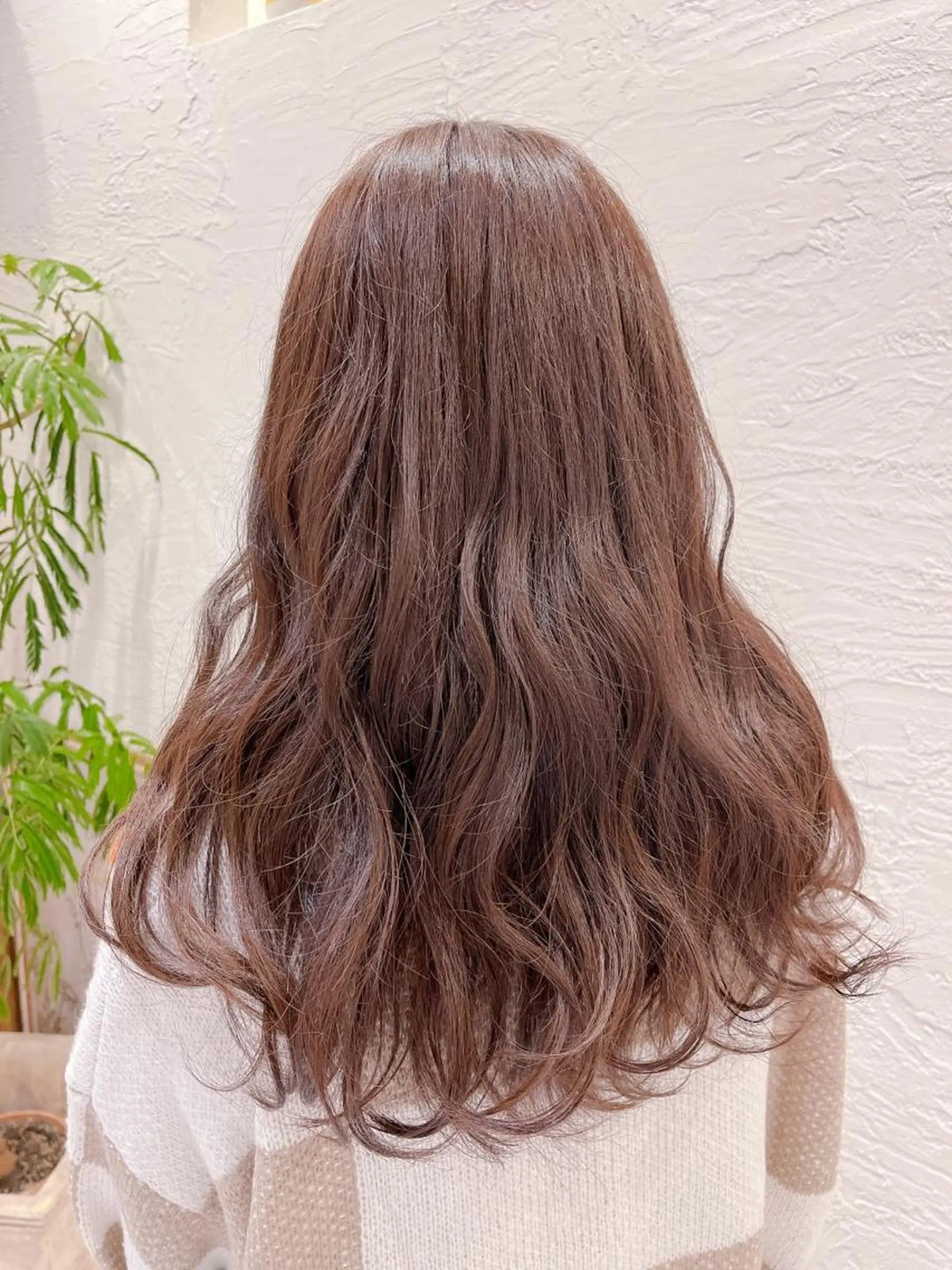 ロング カラー ベージュカラー サロンドユウ こはるのヘアスタイル