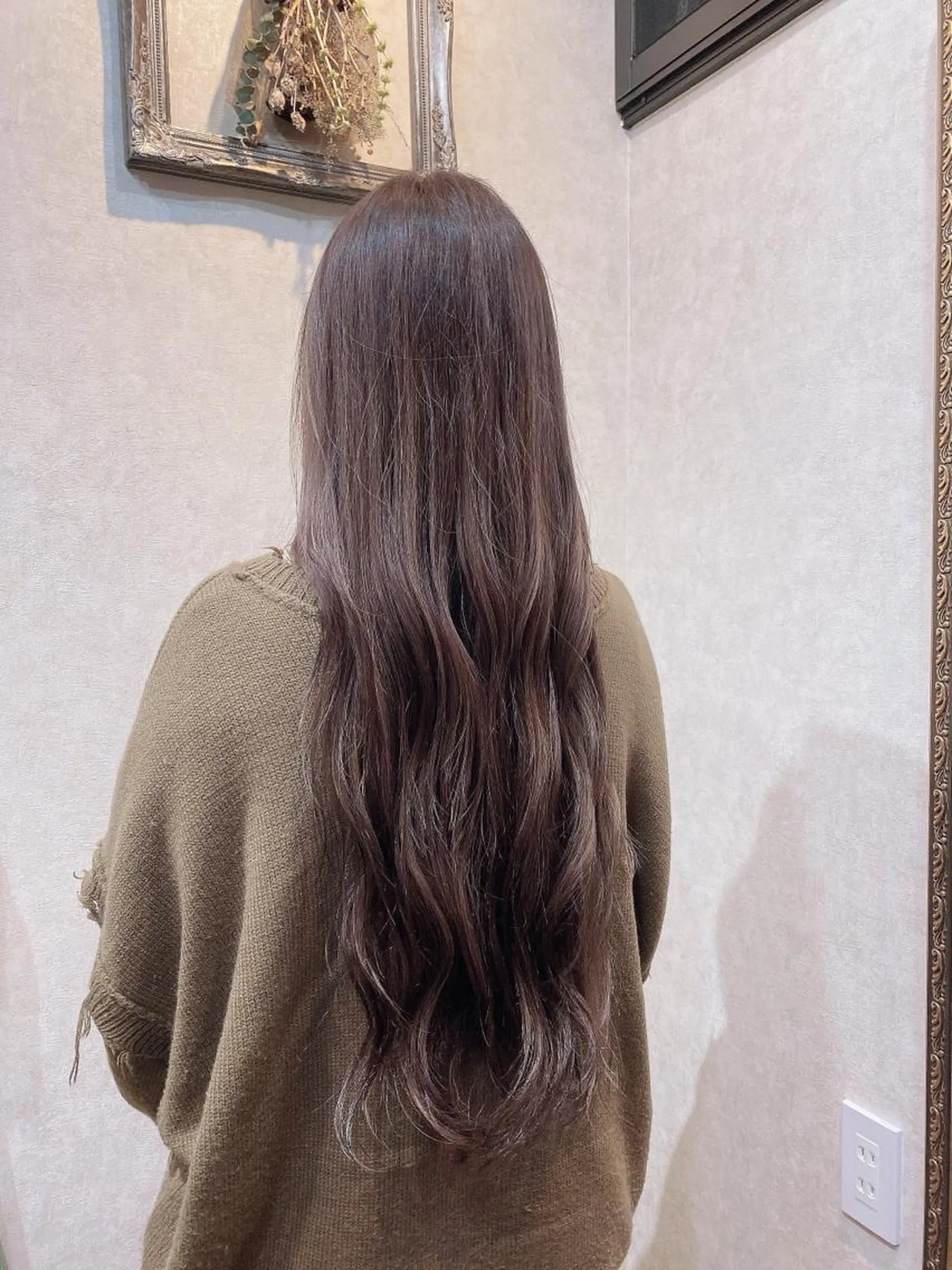 ロング カラー 齊藤 萌香のヘアスタイル