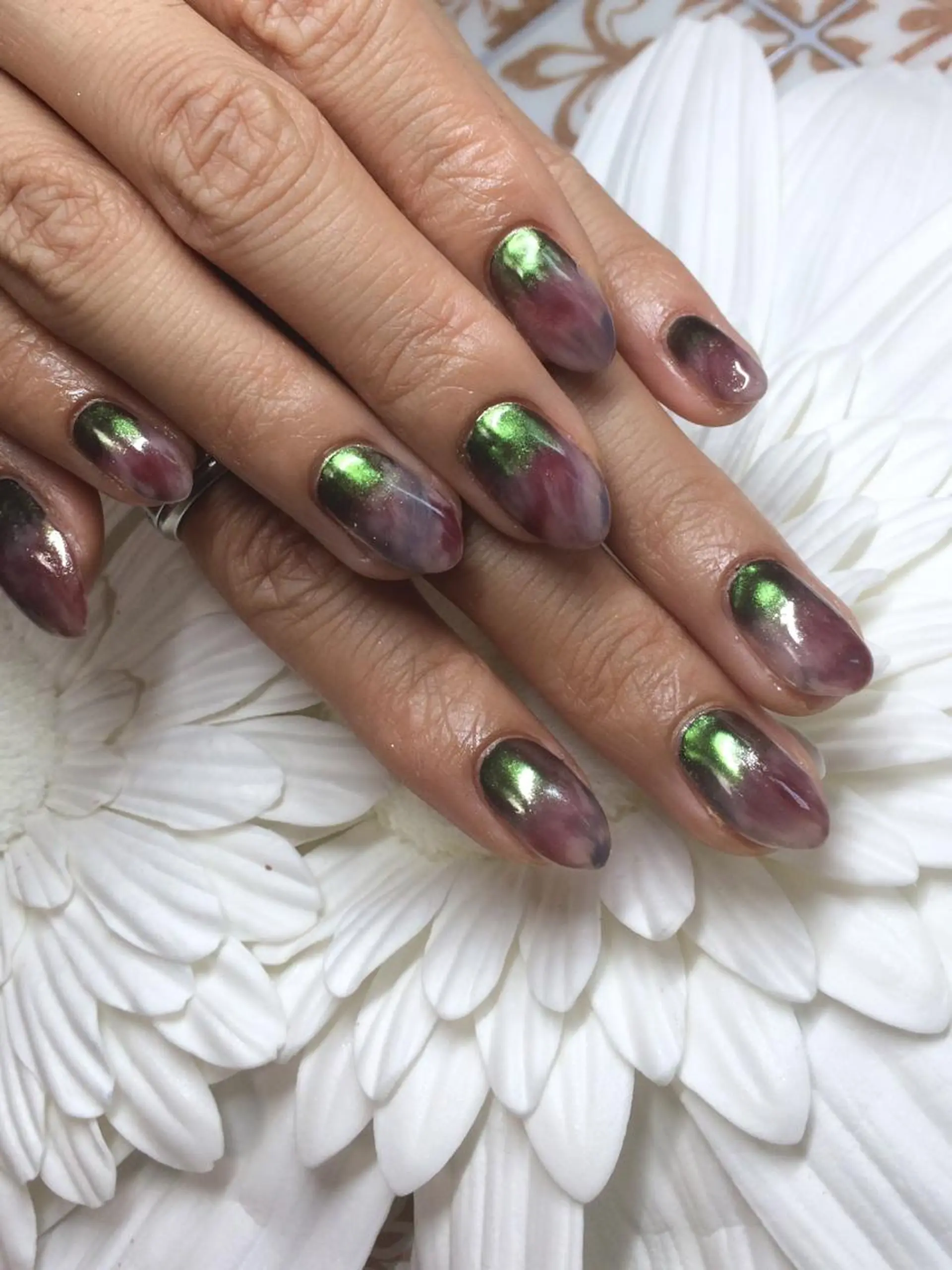 ネイル 大理石ネイル(マーブル) ミラーネイル ニュアンスネイル Nailsalon E's cafeのネイルデザイン