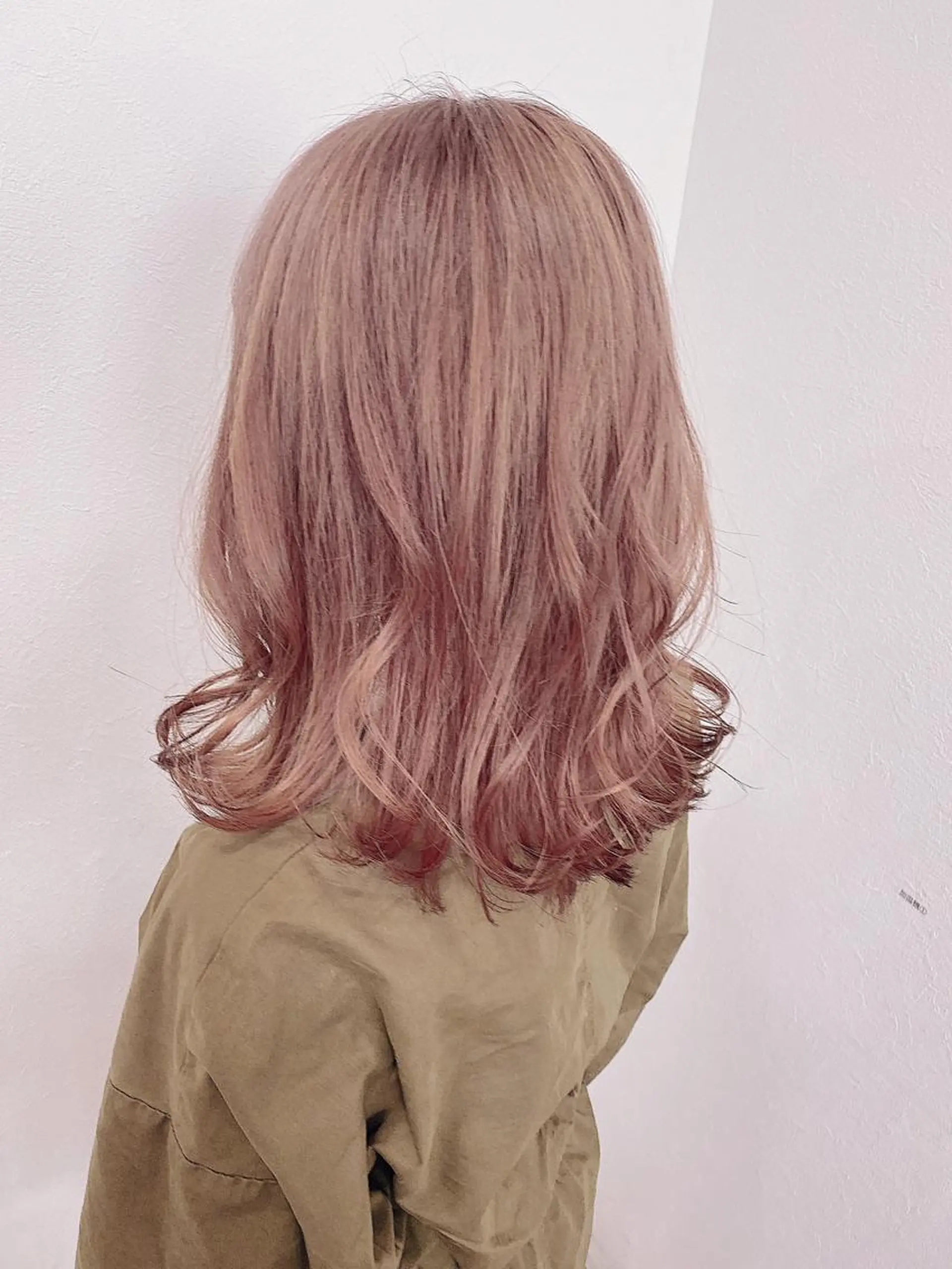 ミディアム カット ヘアカラー 時末侑実 桜井駅のヘアスタイル