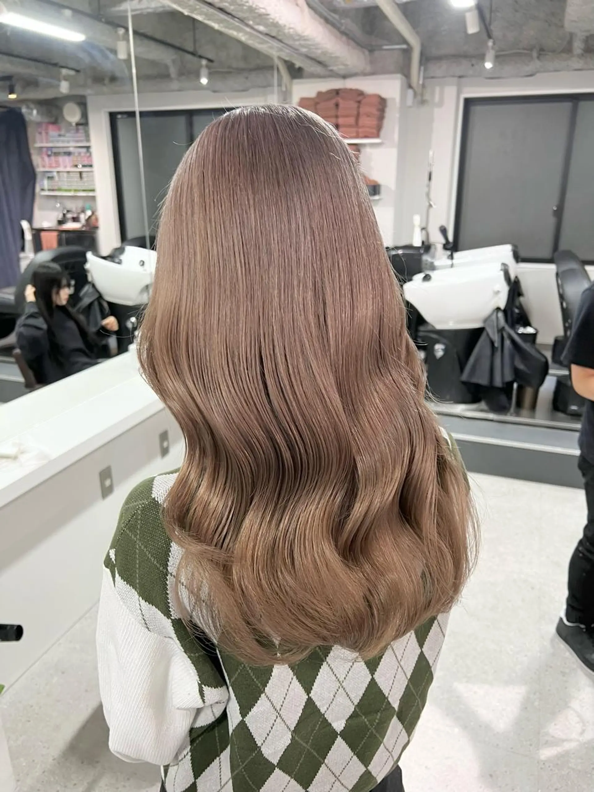 ミディアム カラー ベージュカラー sio.nail&eyebrow salon shimokitazawa2号店所属・nailist mana𖤐´-のネイルデザイン