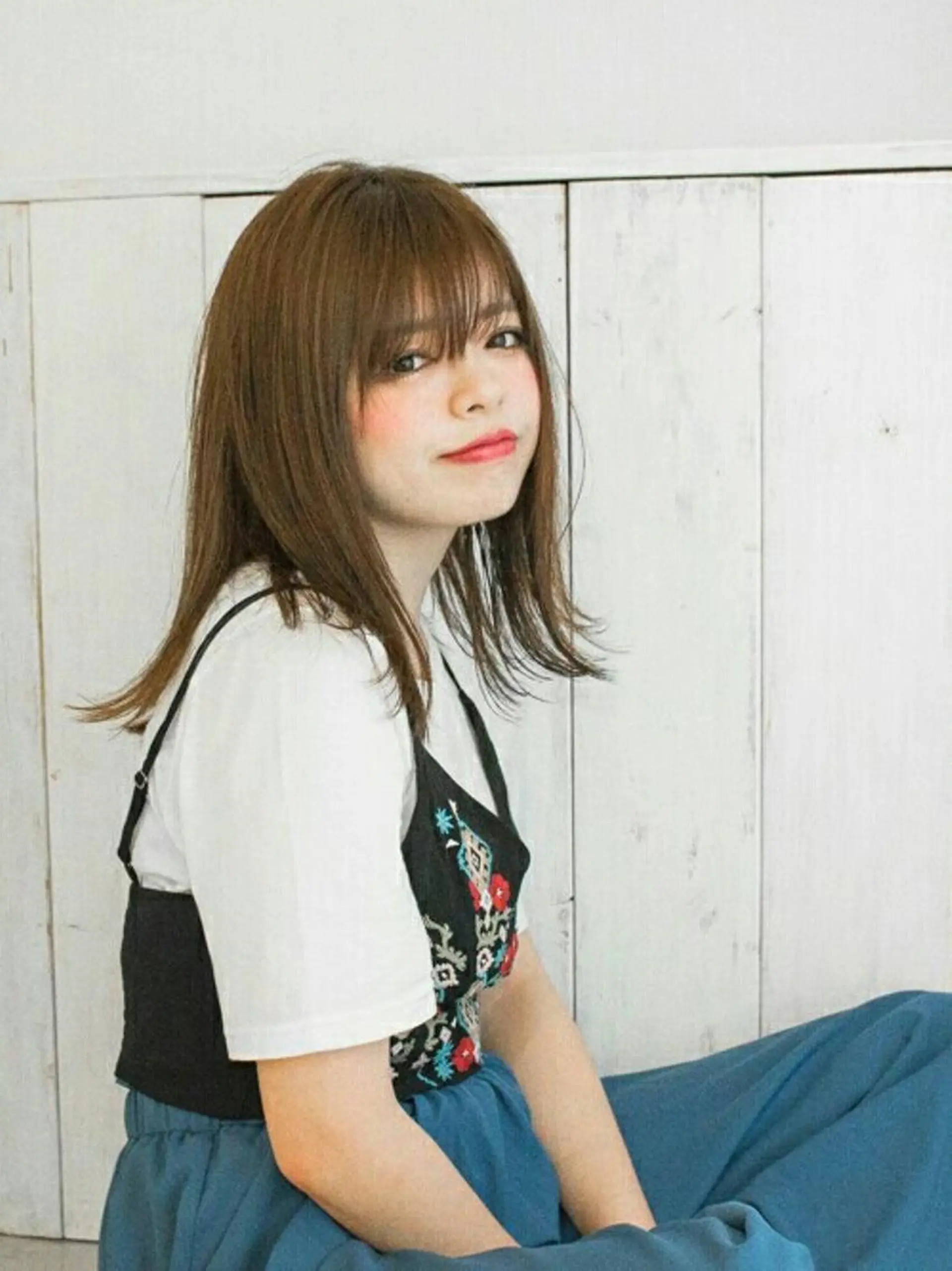 ミディアム カラー しらはま ようこのヘアスタイル