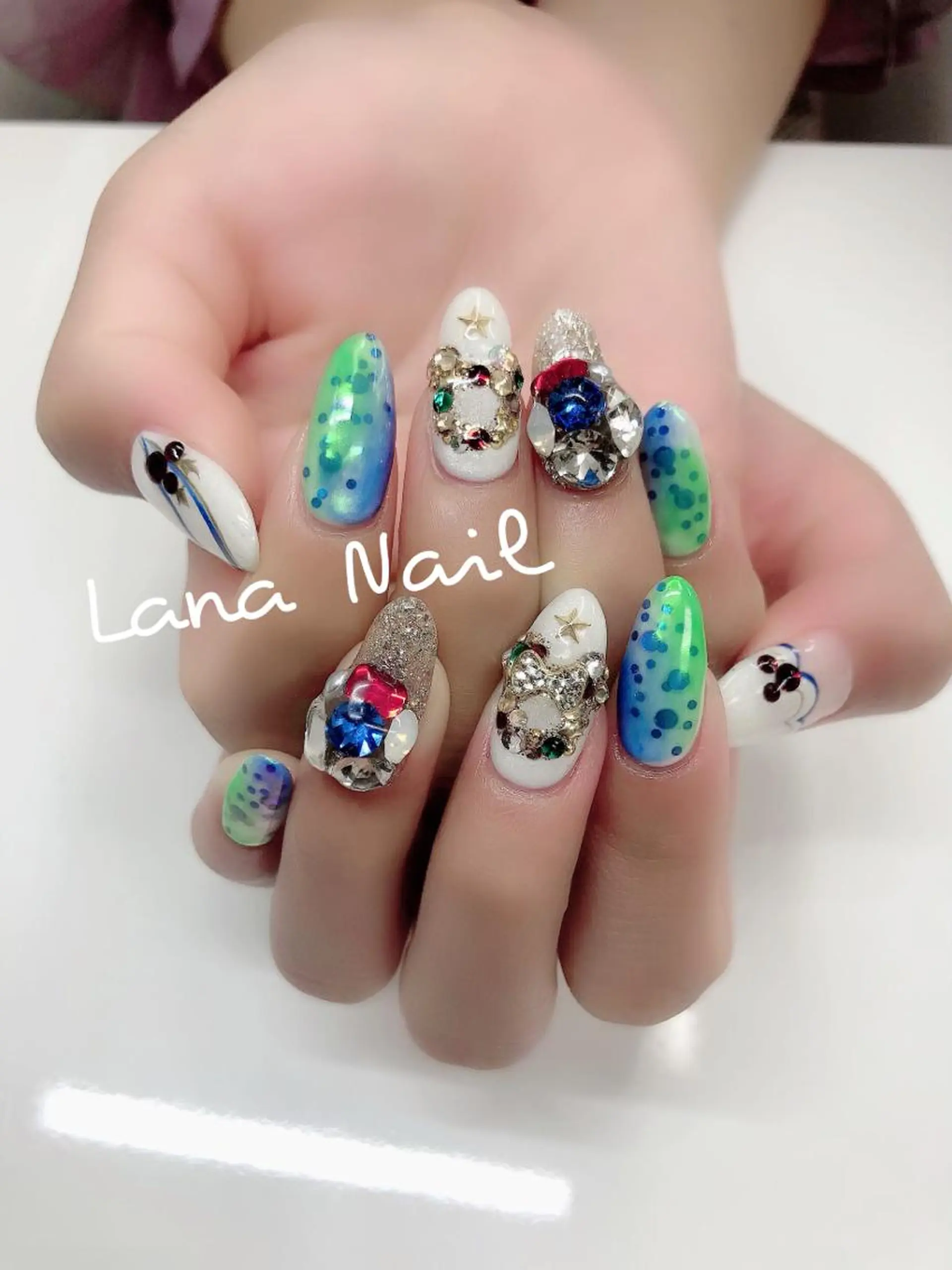ネイル ジェルネイル Lana Nailのネイルデザイン