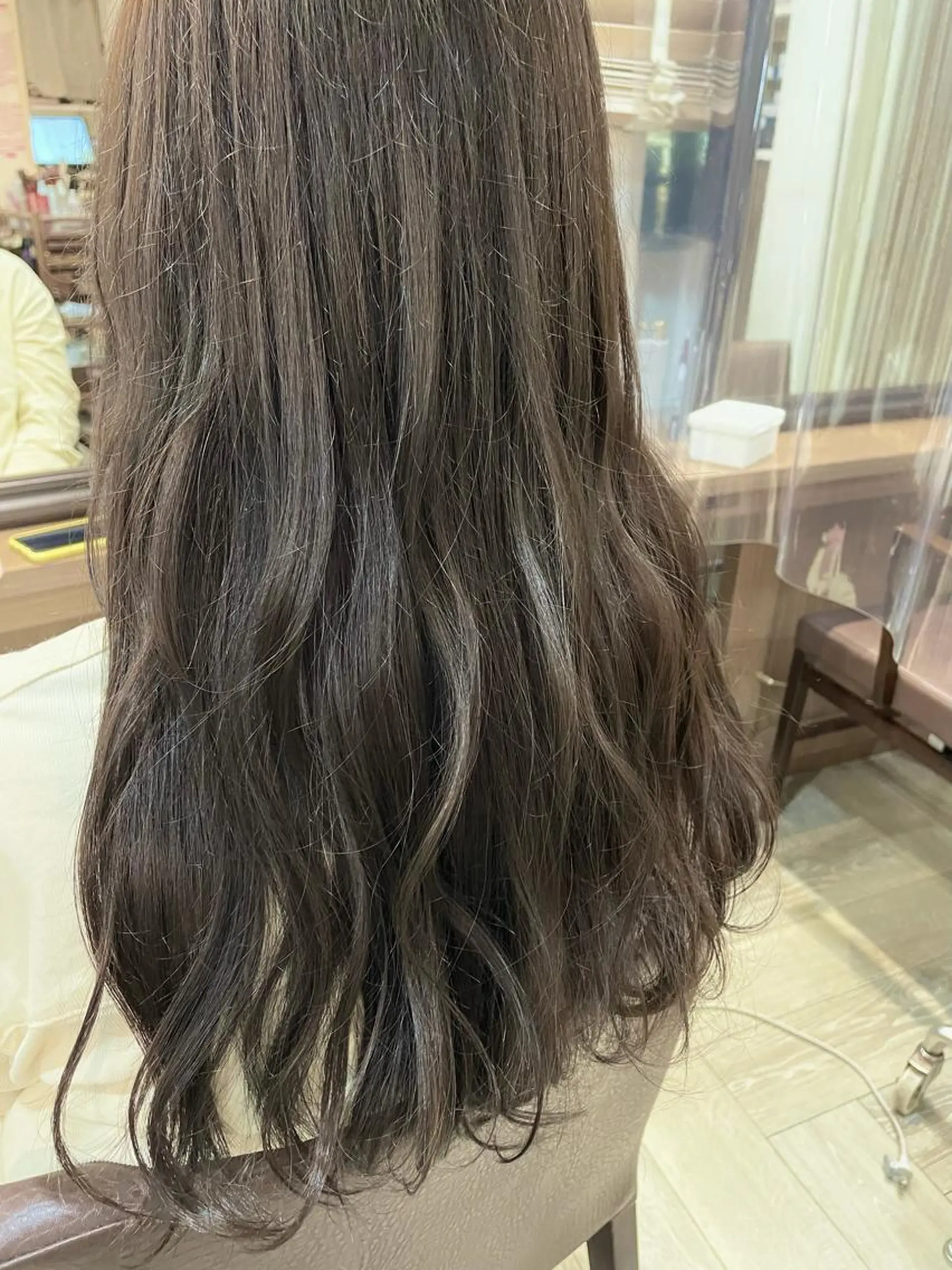 ロング カラー ヘアカラー トリートメント 【enn】 小橋 彩香のヘアスタイル