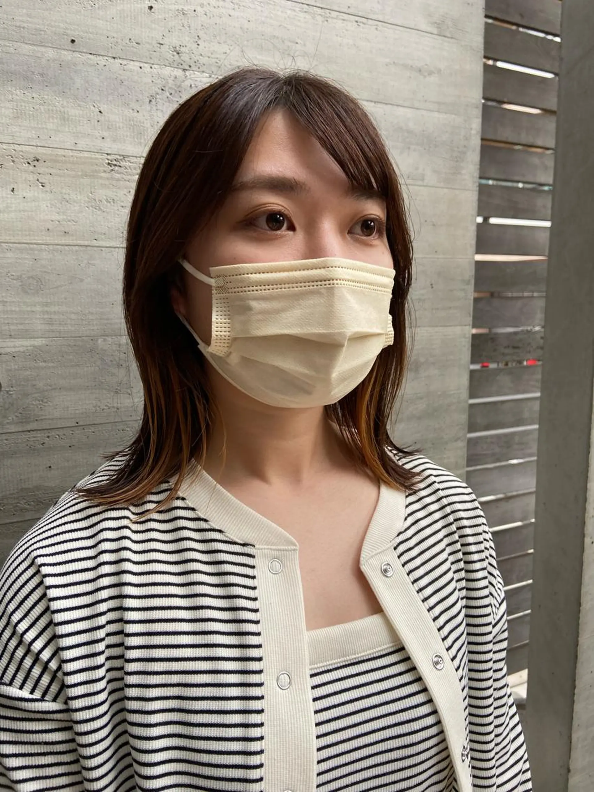 ミディアム SALTWATER AYARIのヘアスタイル