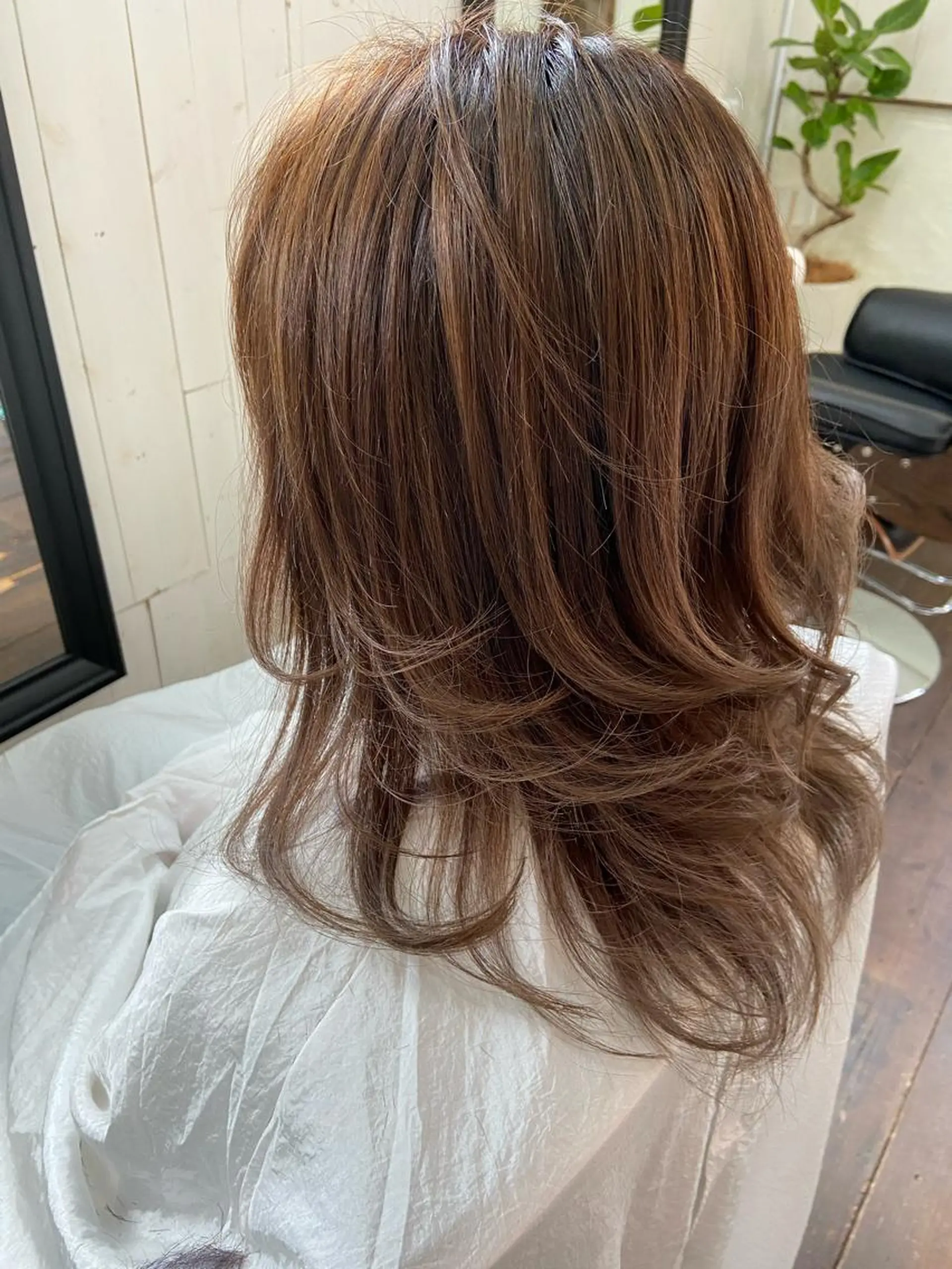 ミディアム 紙屋 隼人のヘアスタイル