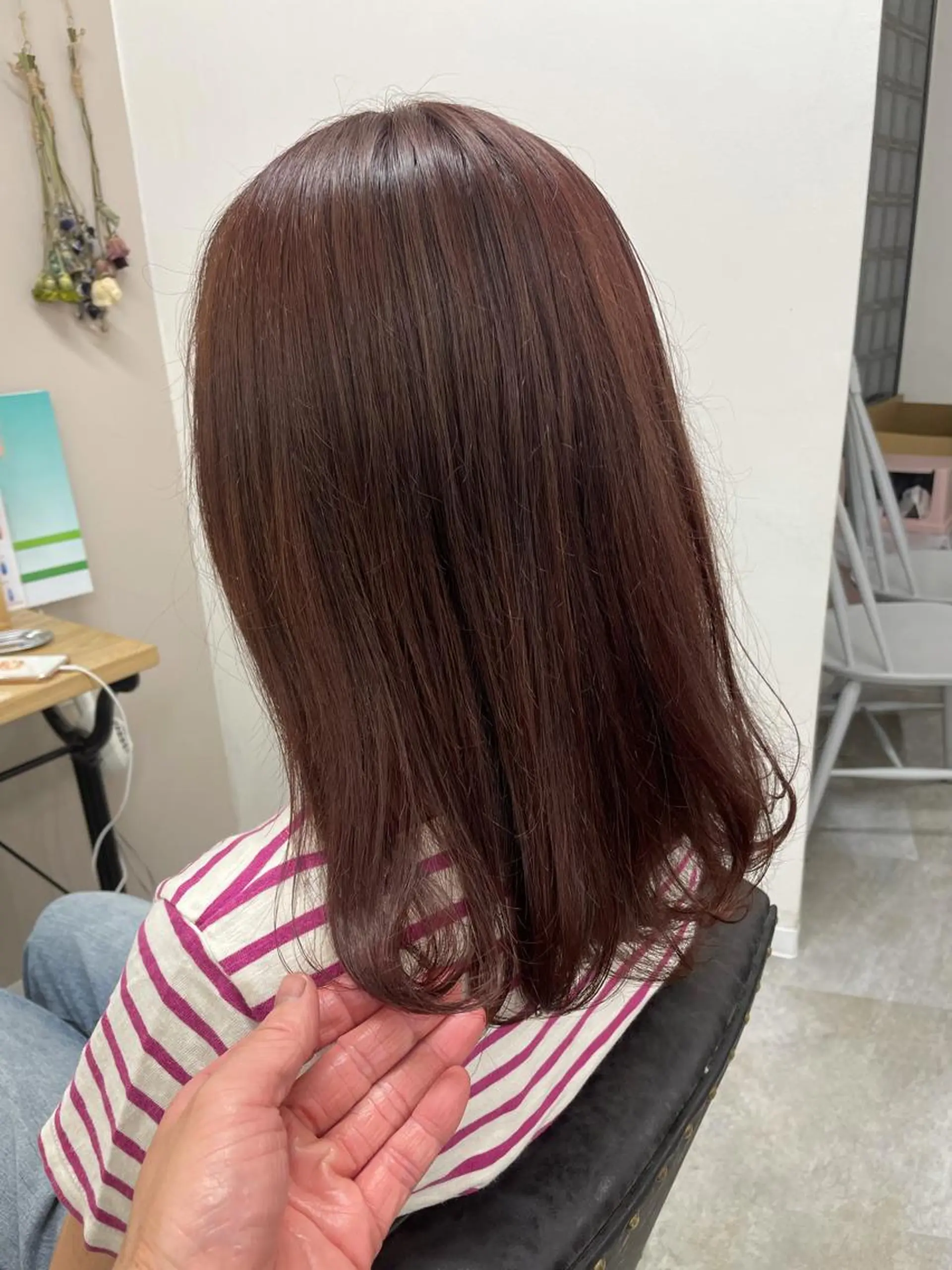 ミディアム カラー 肌に馴染む暗髪 梅田・増田のヘアスタイル