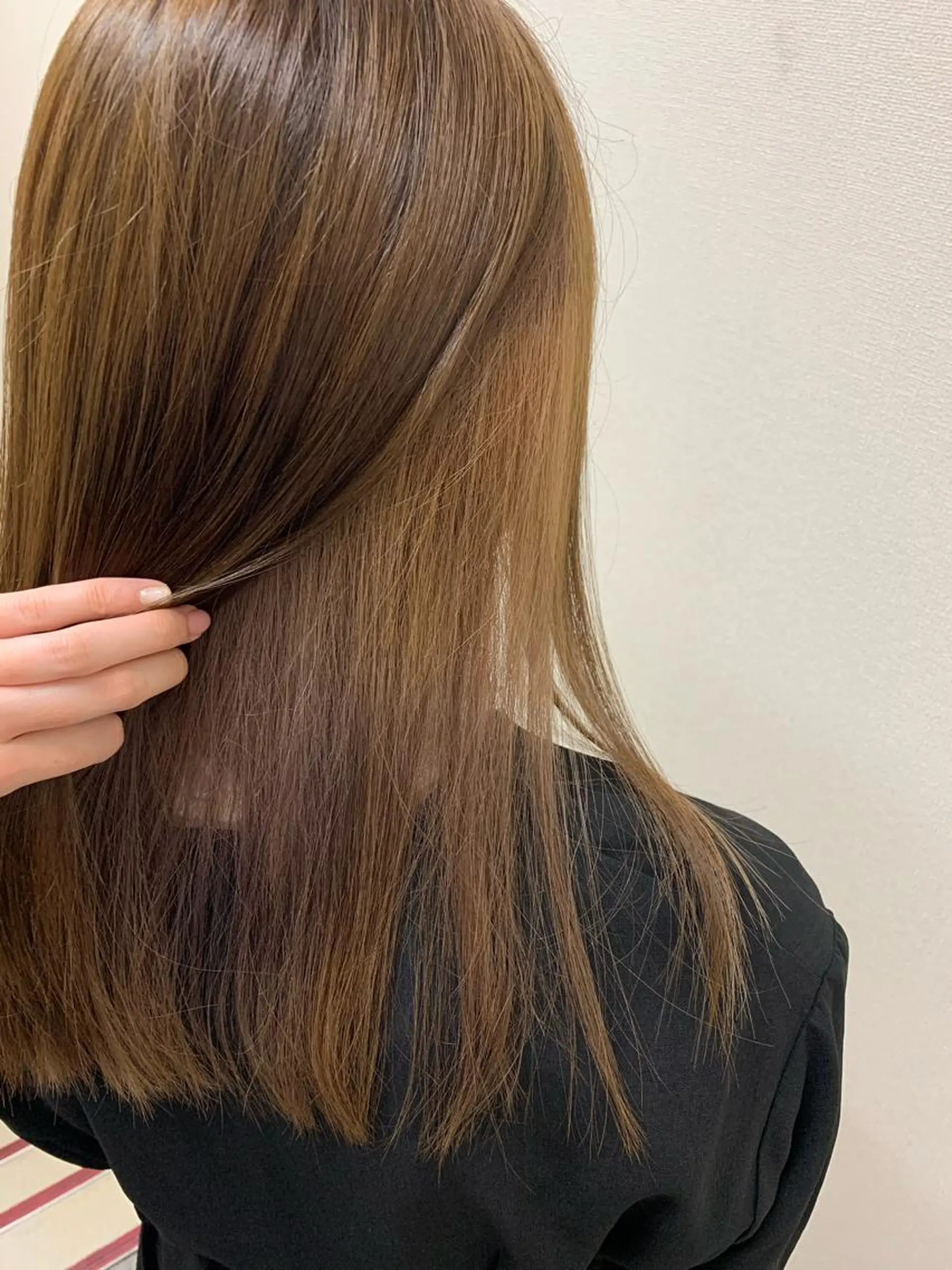 ロング カラー ベージュカラー ヘアカラー 🫧透明感カラー🫧 美髪矯正🫧チサトのヘアスタイル