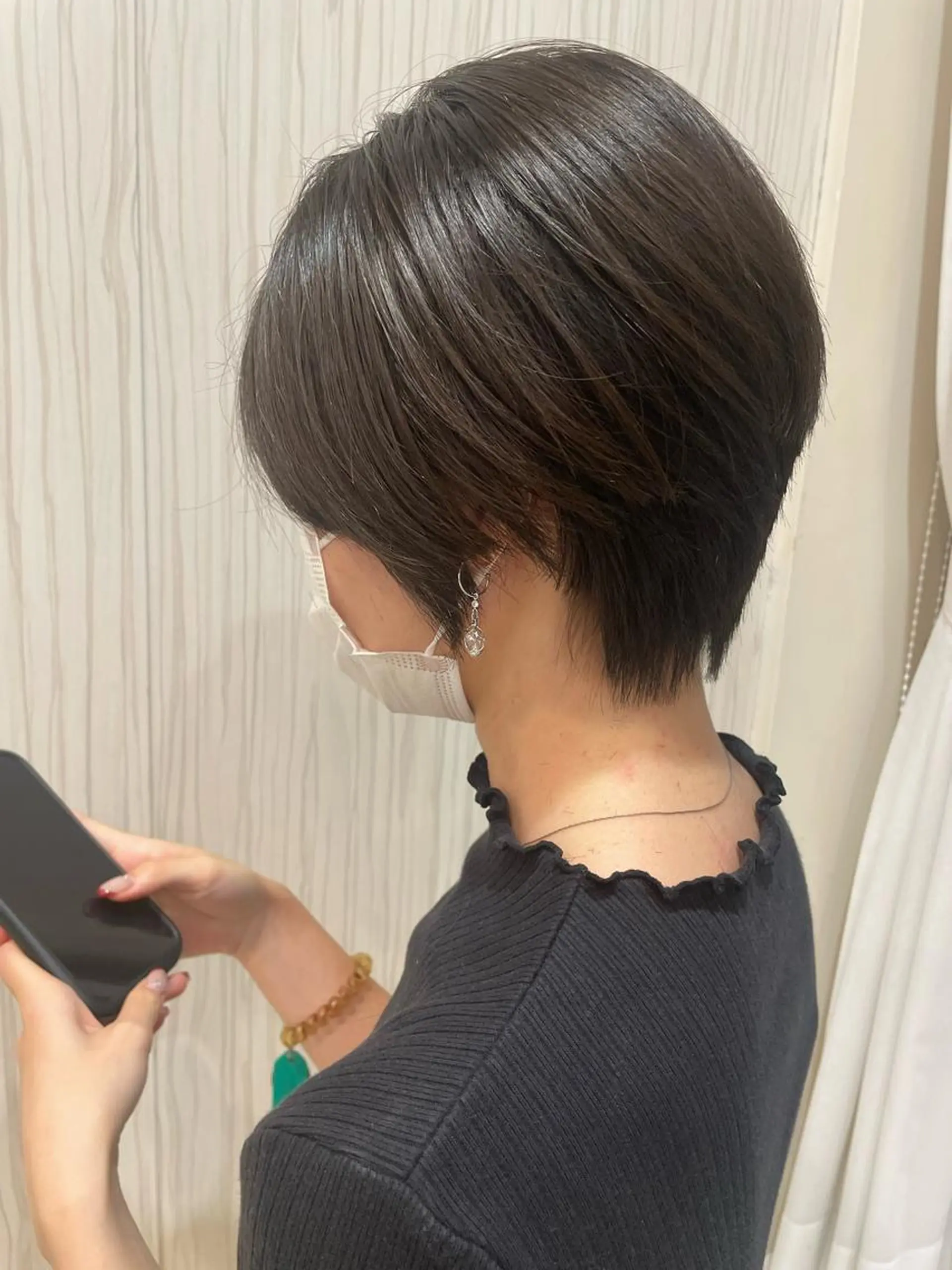 ショート カラー ショートヘア 飯塚 愛美のヘアスタイル