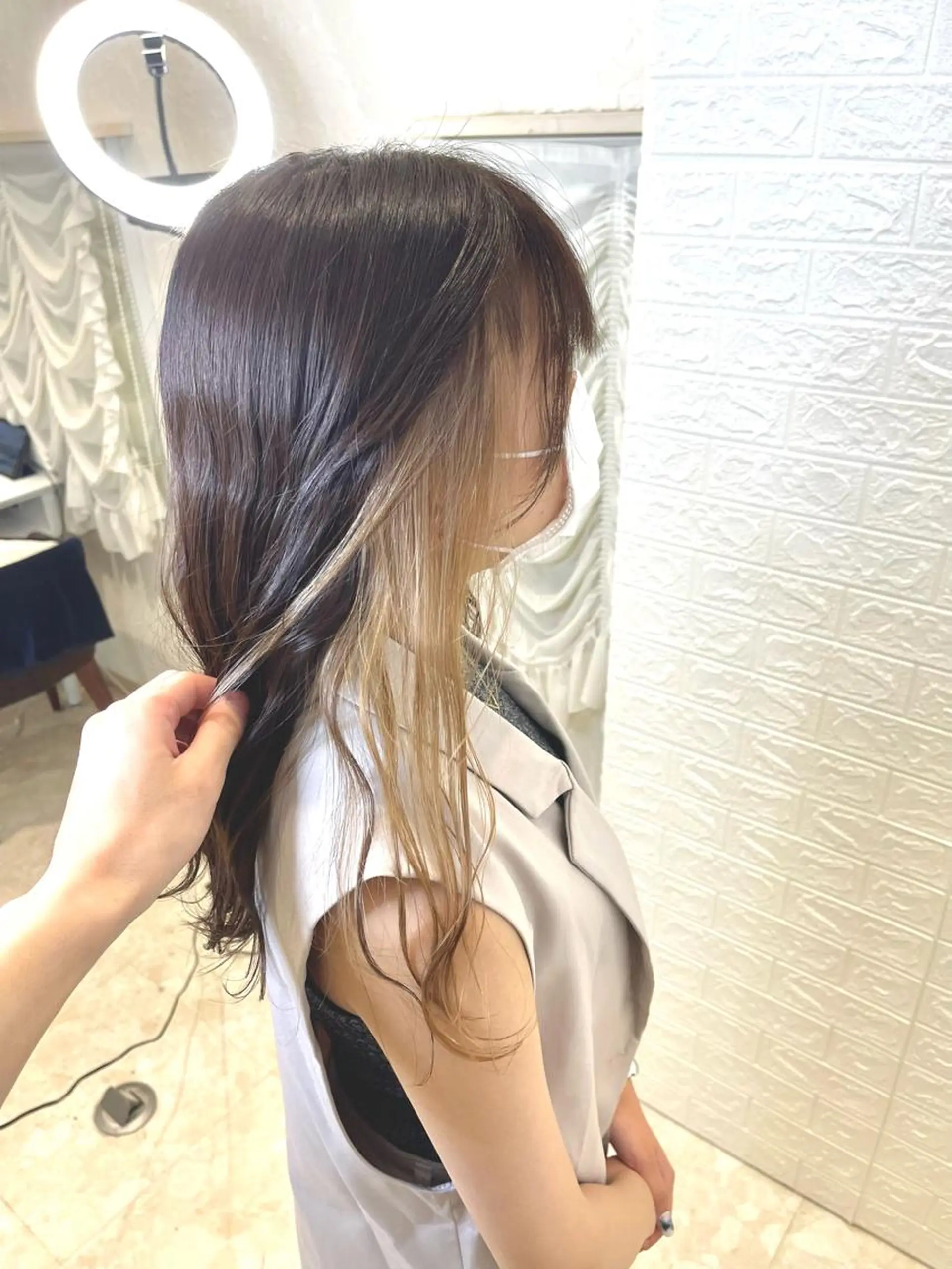 ロング カラー カット ヘアカラー トリートメント 六反 仁哉のヘアスタイル