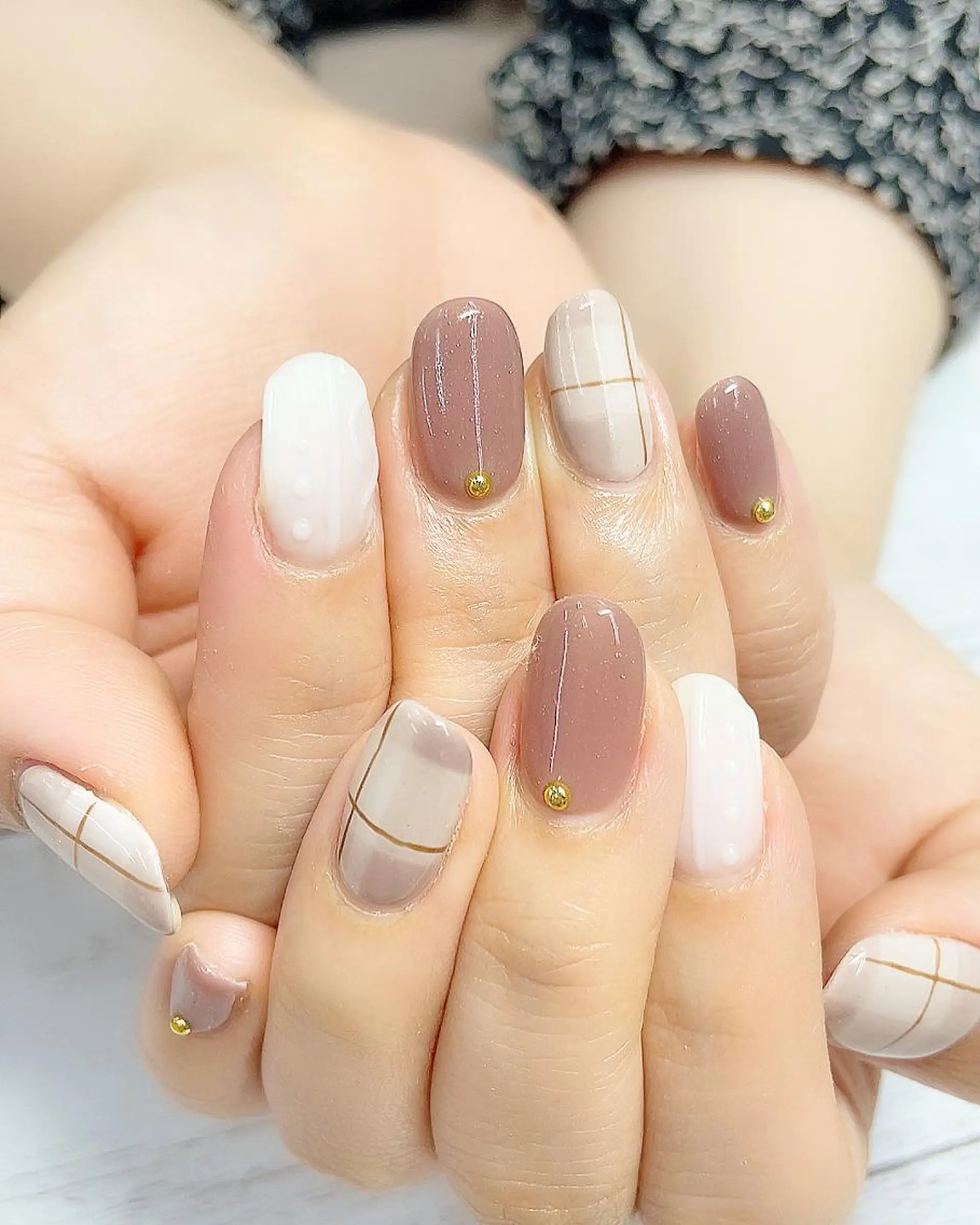 ミディアム ネイル ハンドネイル リラネイル Aikenのネイルデザイン