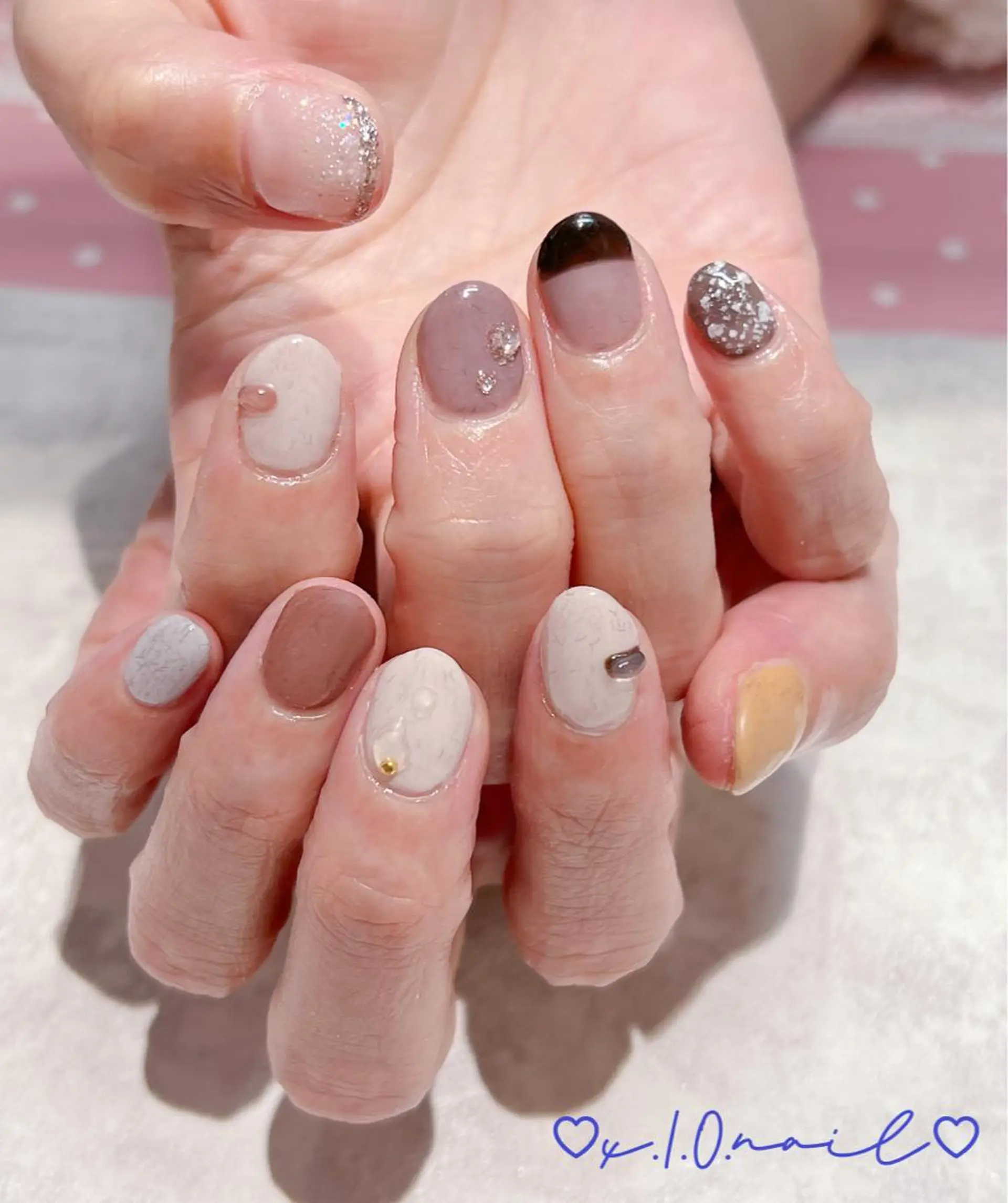 ネイル アニマル柄 アートネイル ニュアンスネイル ネイルチップ ハンドネイル x.1.0.nail ♡Cのネイルデザイン