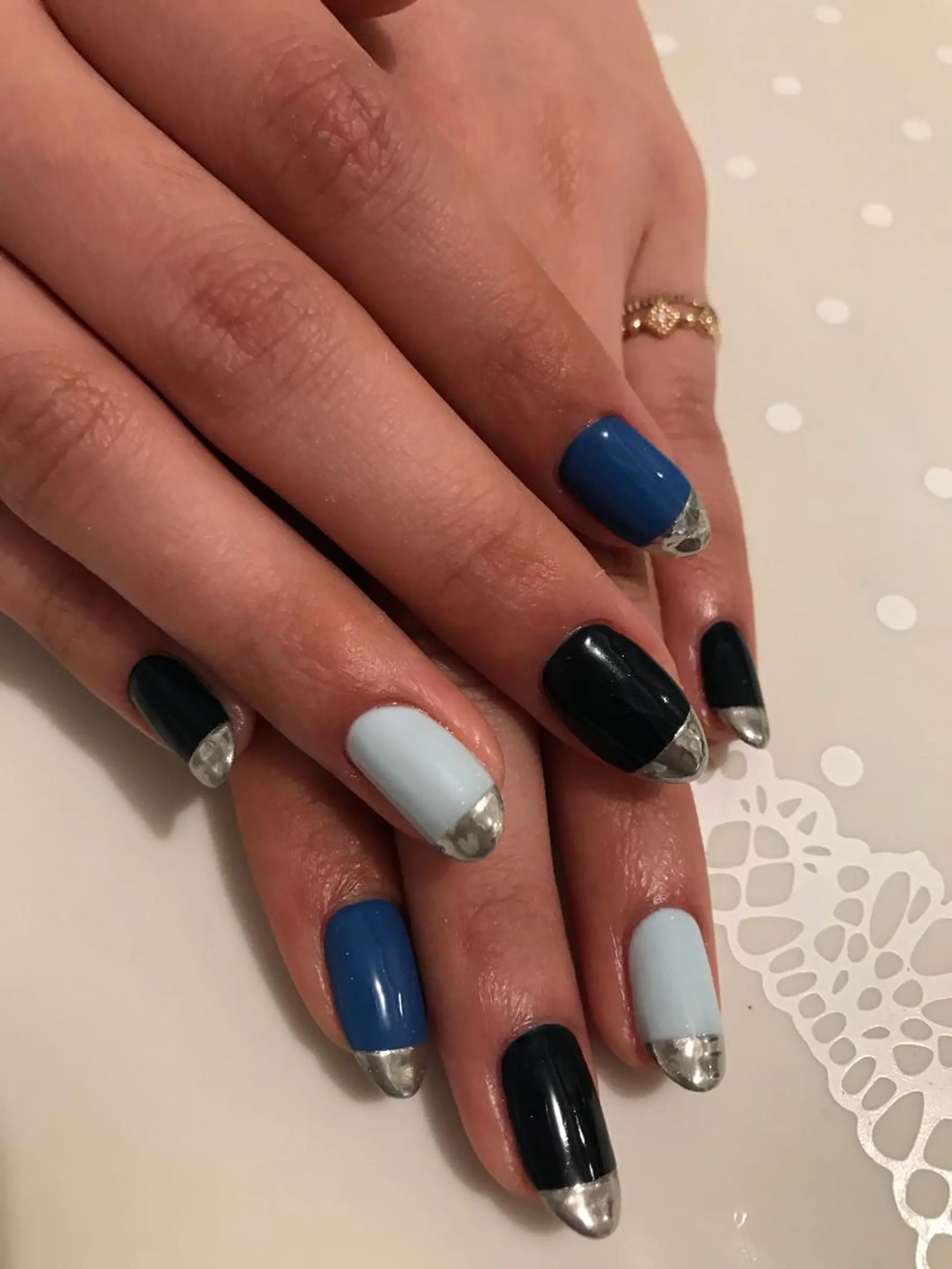 ネイル フレンチネイル ミラーネイル atelier chic+のネイルデザイン