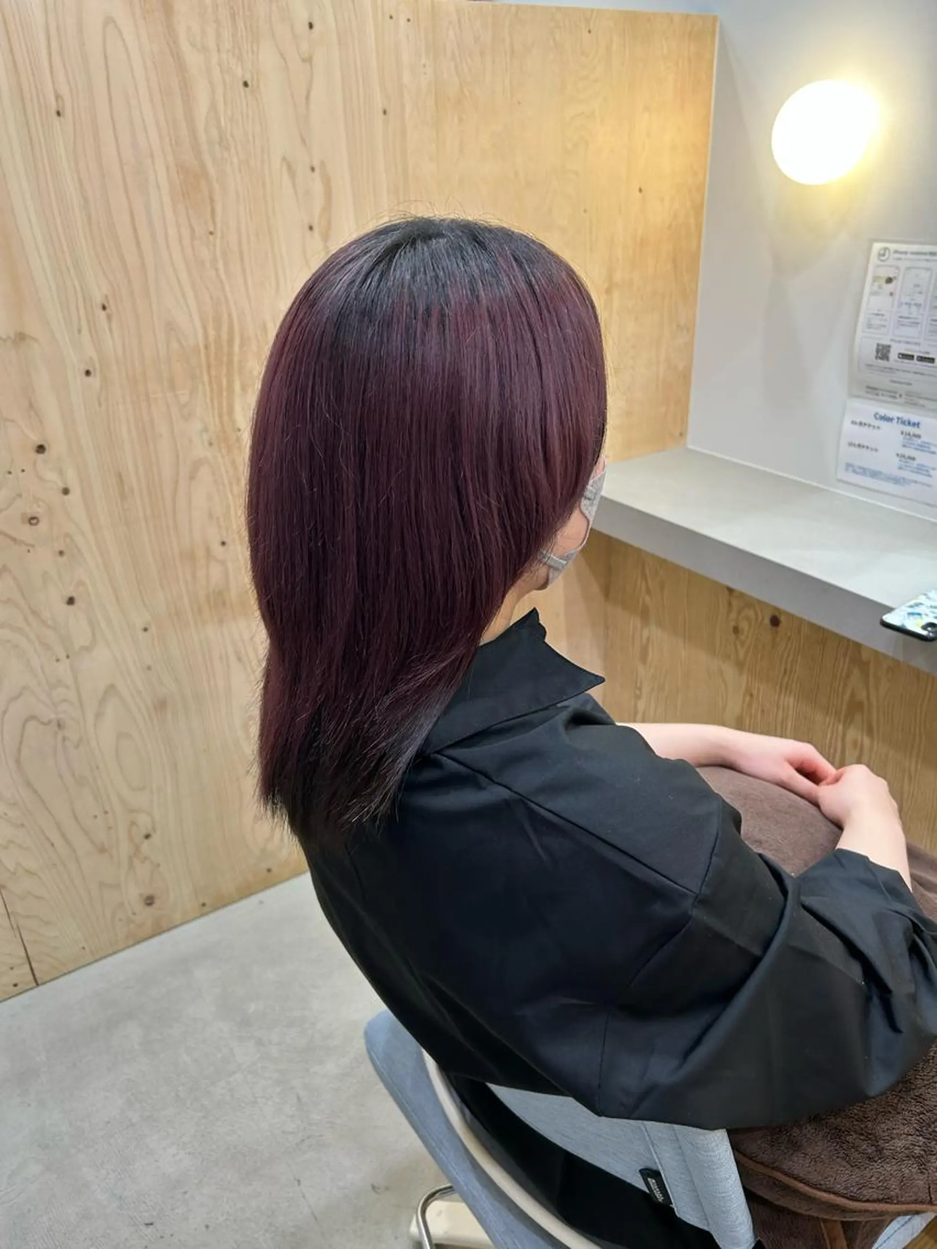 カラー ブリーチ ブルーカラー ピンクカラー 縮毛矯正 杉林 莉沙のヘアスタイル