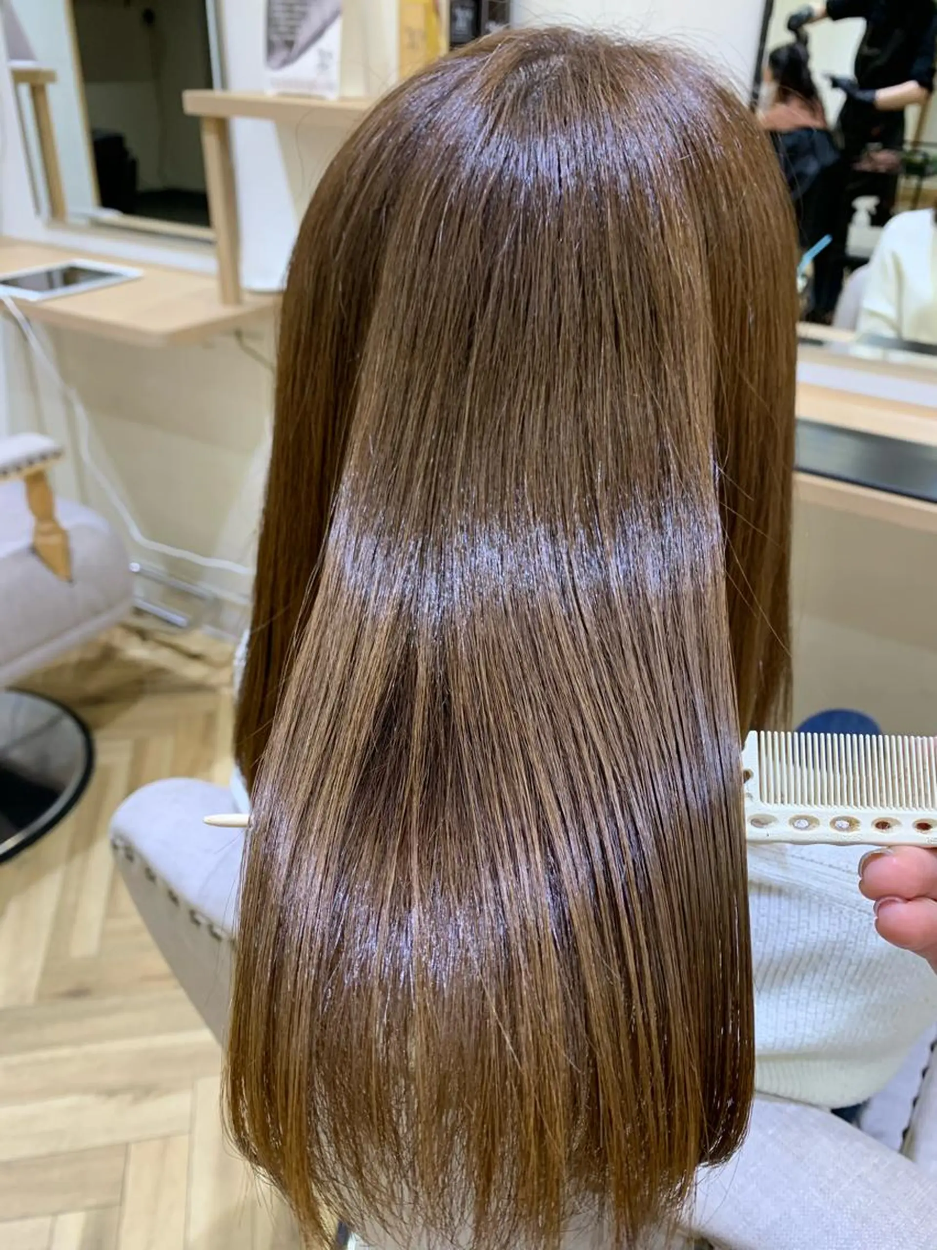 セミロング 髪質改善お任せ ください♪ひとみのヘアスタイル