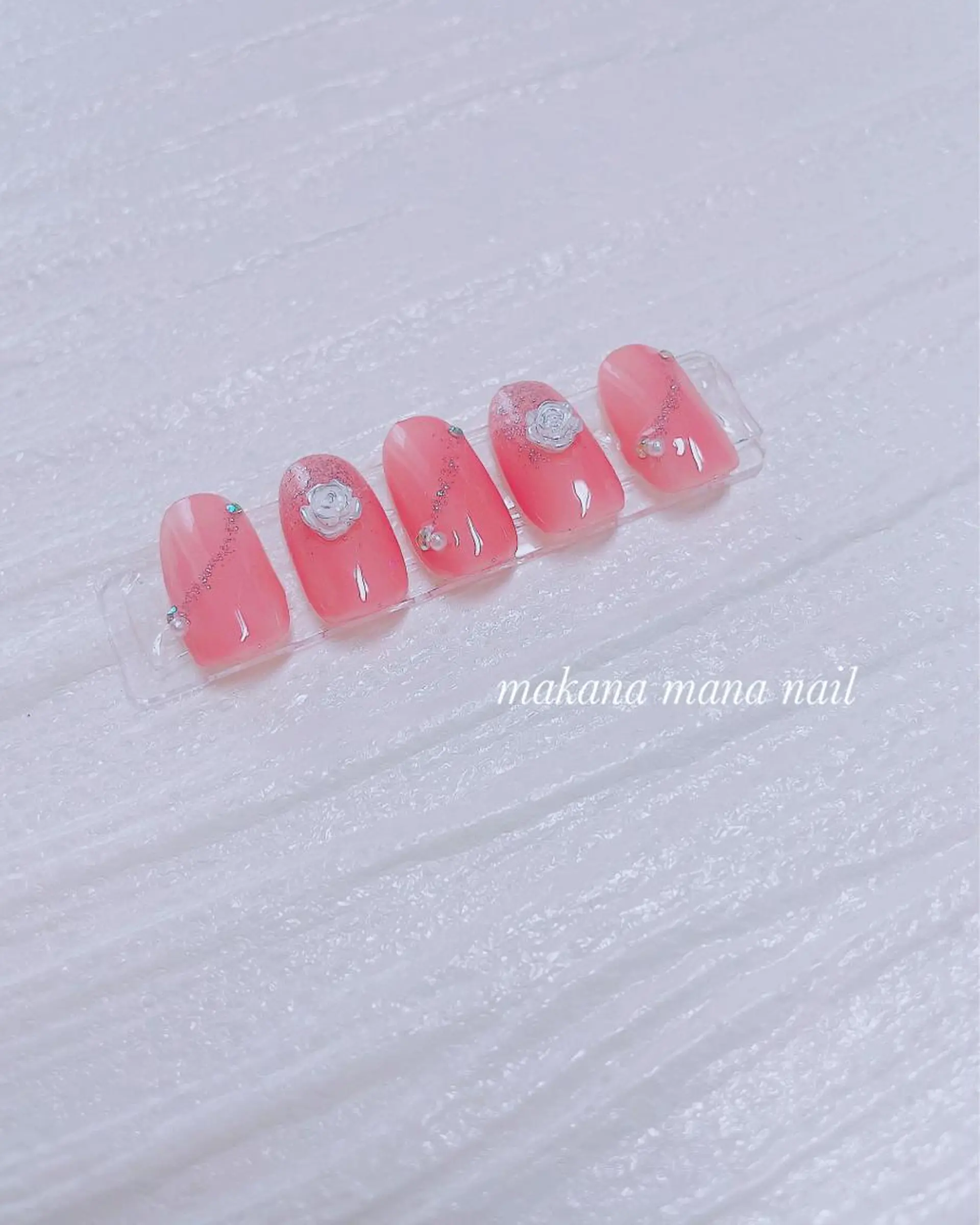 ネイル Makana Mana所属・Makana Manaのネイルデザイン