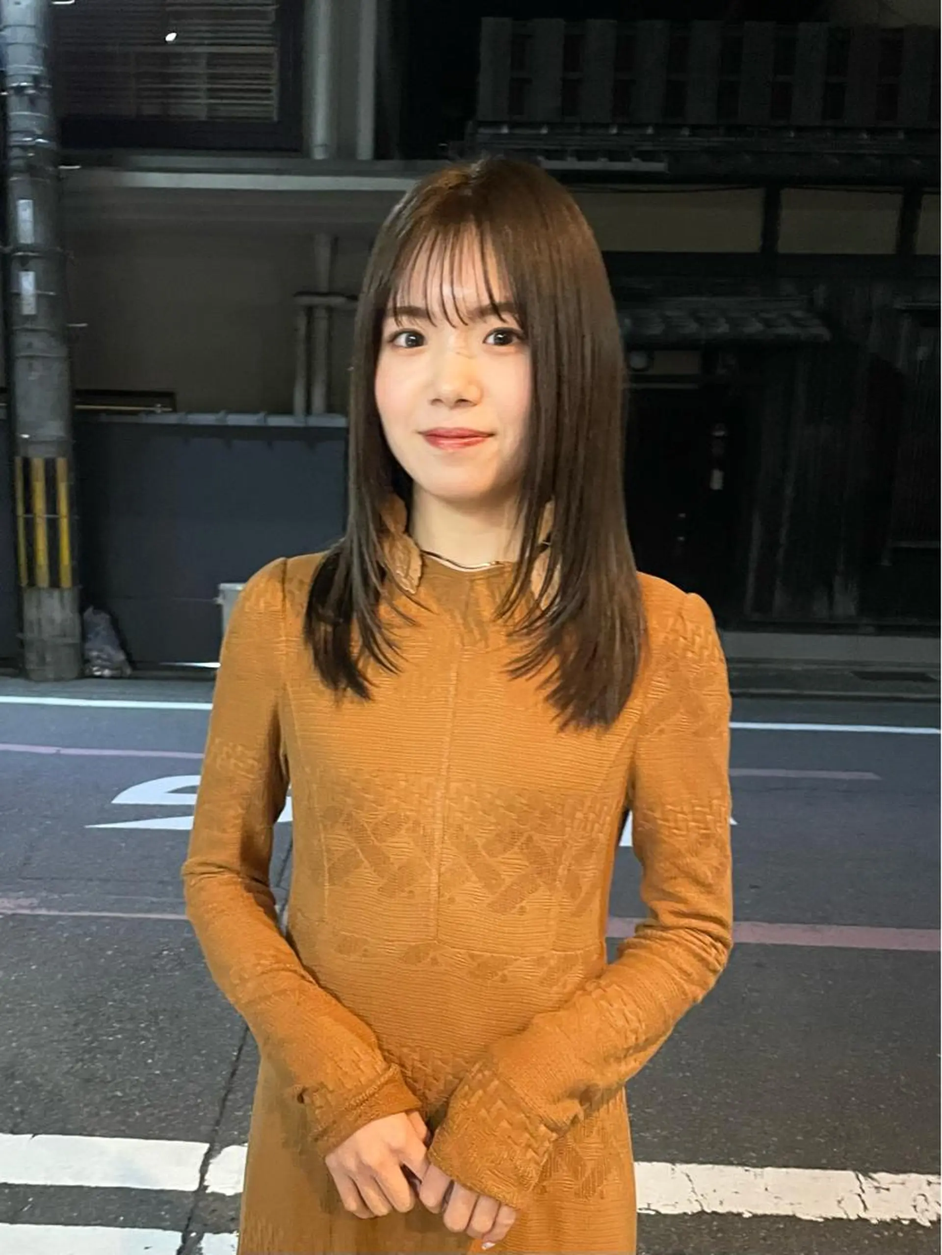 セミロング マツダ レンのヘアスタイル