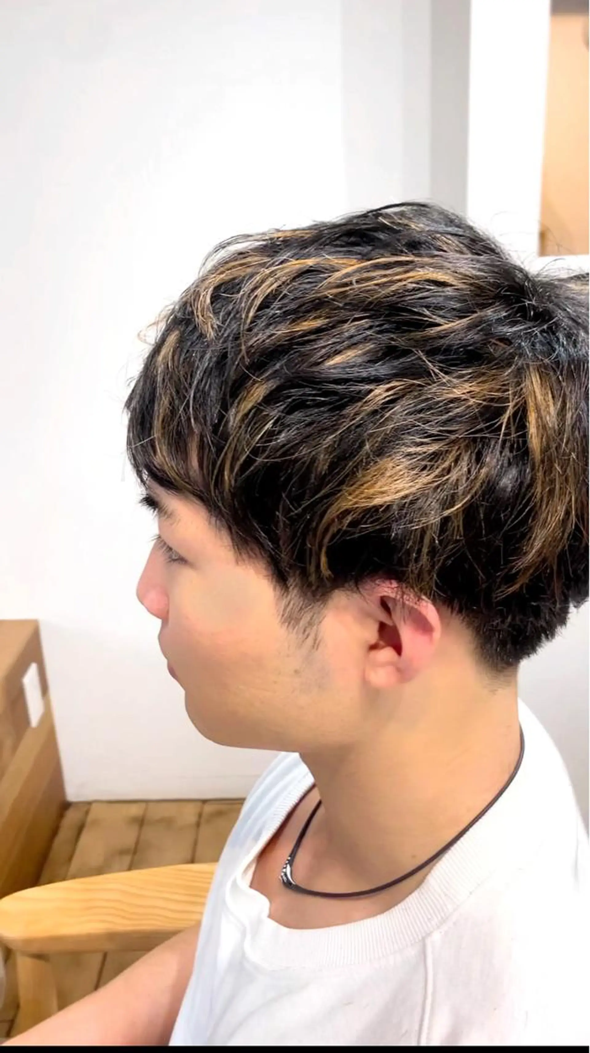 ショート カラー メンズ メンズハイライト ハイライトカラー ハイライト メンズStylist 山根慧のヘアスタイル