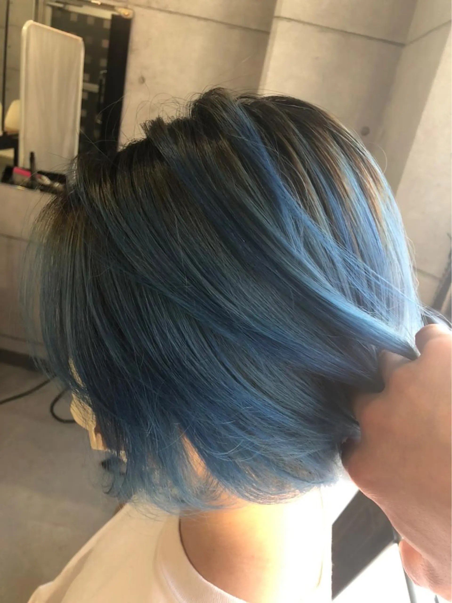 ミディアム カラー アディクシーカラー ブリーチ ケアブリーチ ダブルカラー イヤリングカラー ヘアカラー トリートメント ヘアセット 髪質改善デザイナー &mirai ryoのヘアスタイル