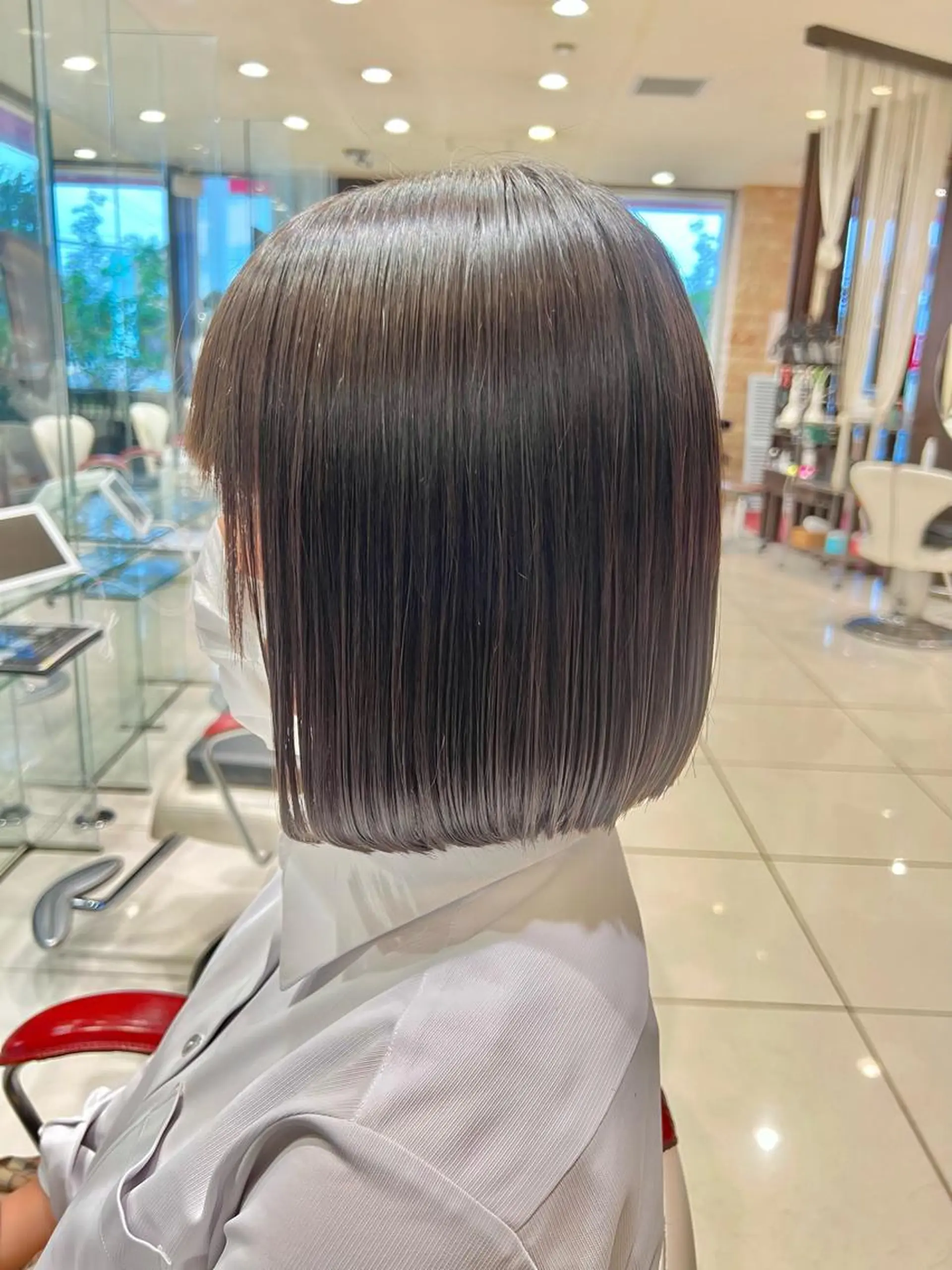 ショート 前下がりボブ ボブ カット ヘアカラー トリートメント 下條 真のヘアスタイル