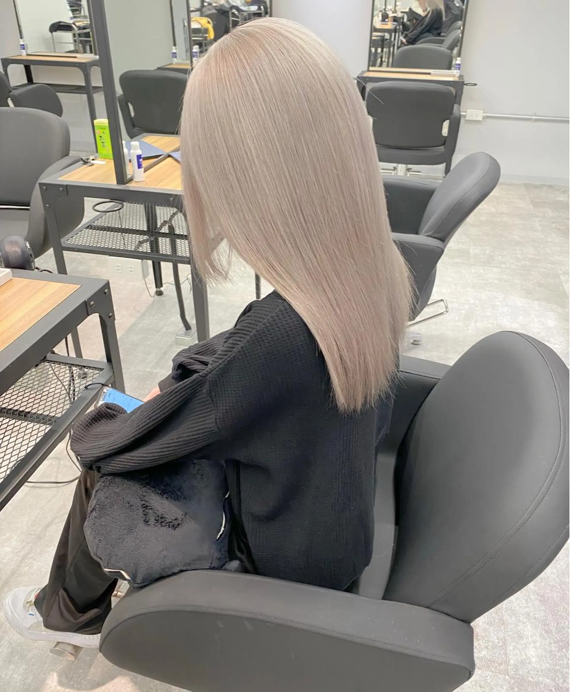 カラー 𝐚𝐨𝐢/ DAOのヘアスタイル