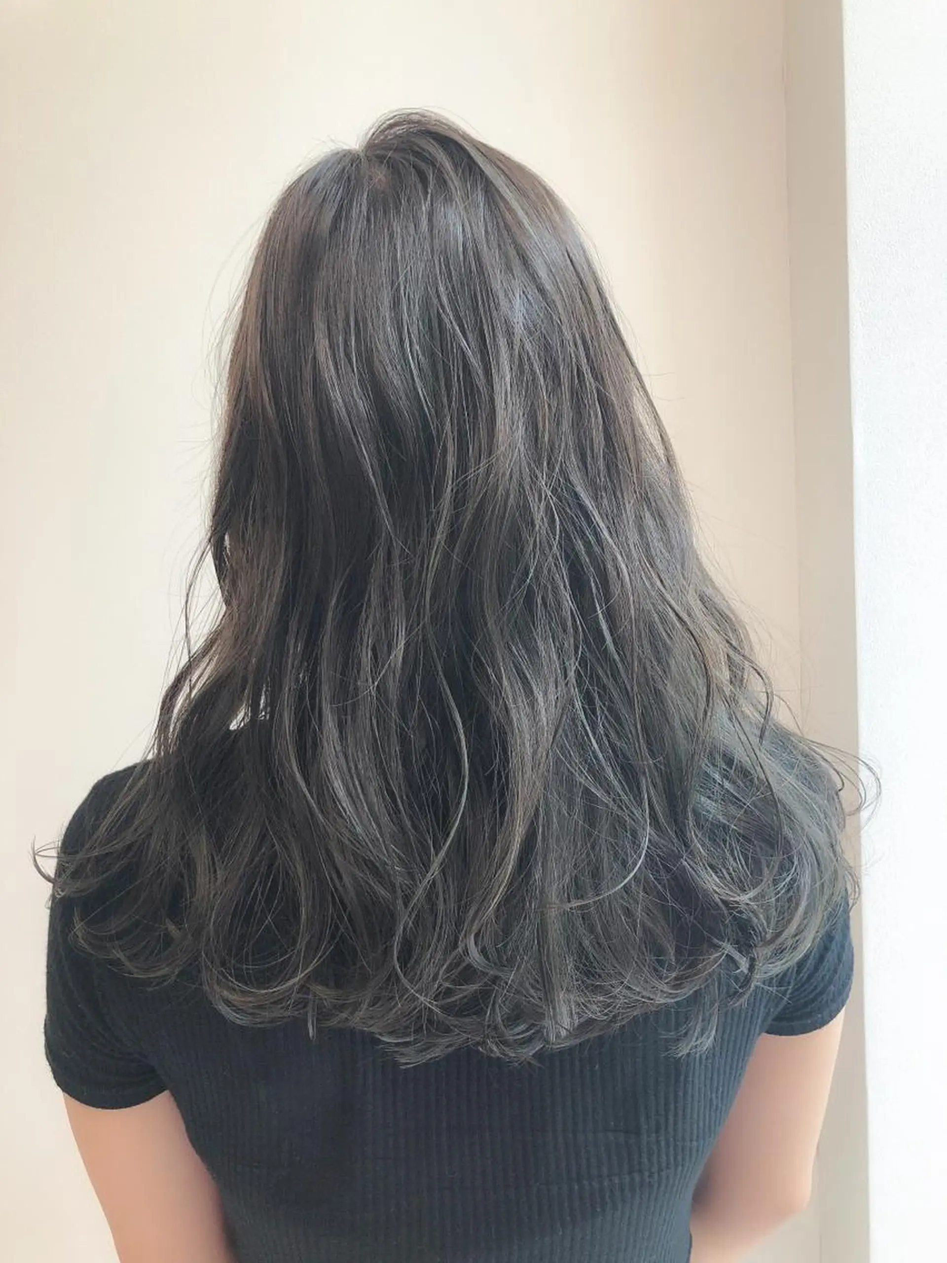 ロング ハイライト コトネ🫧 韓国風レイヤーカットのヘアスタイル