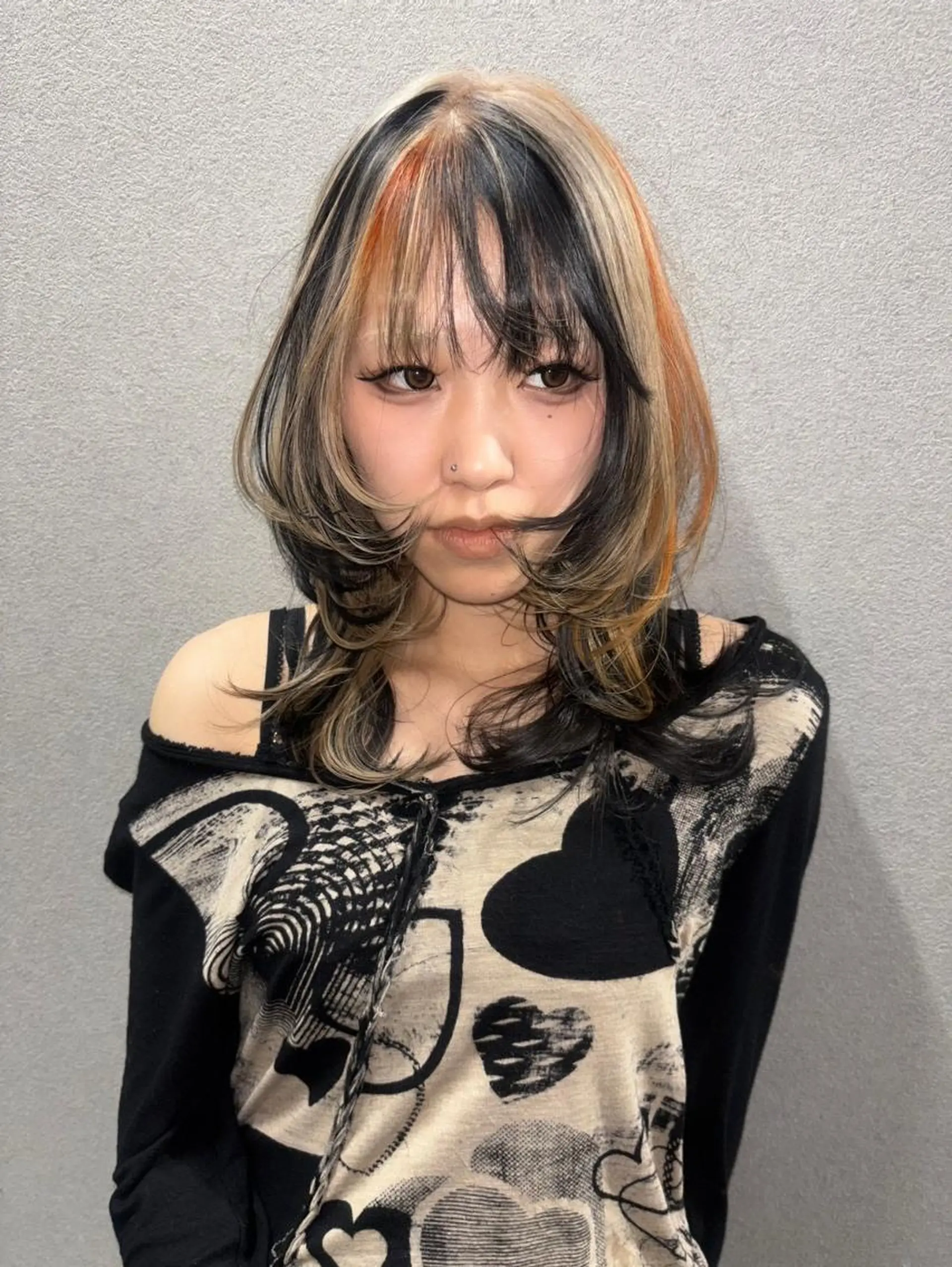 カラー ミディアム ブリーチ ケアブリーチ デザインカラー ヘアカラー トリートメント ハイトーン😺艶 ✨ブリーチ✨透明感のヘアスタイル
