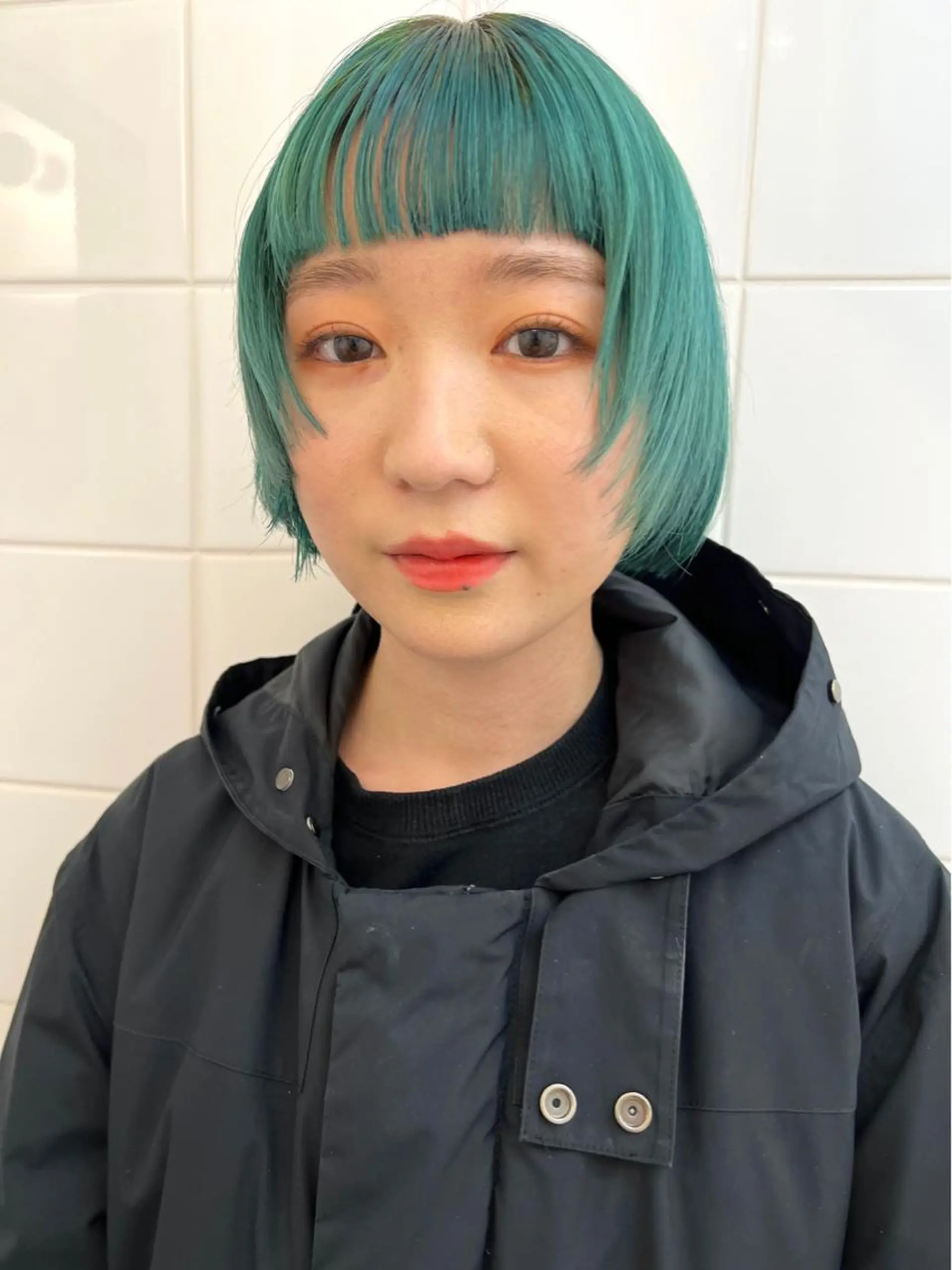 ショート カラー ヘアアレンジ 🧨ブリーチー×ボブ レイヤー💎じゅえるのヘアスタイル