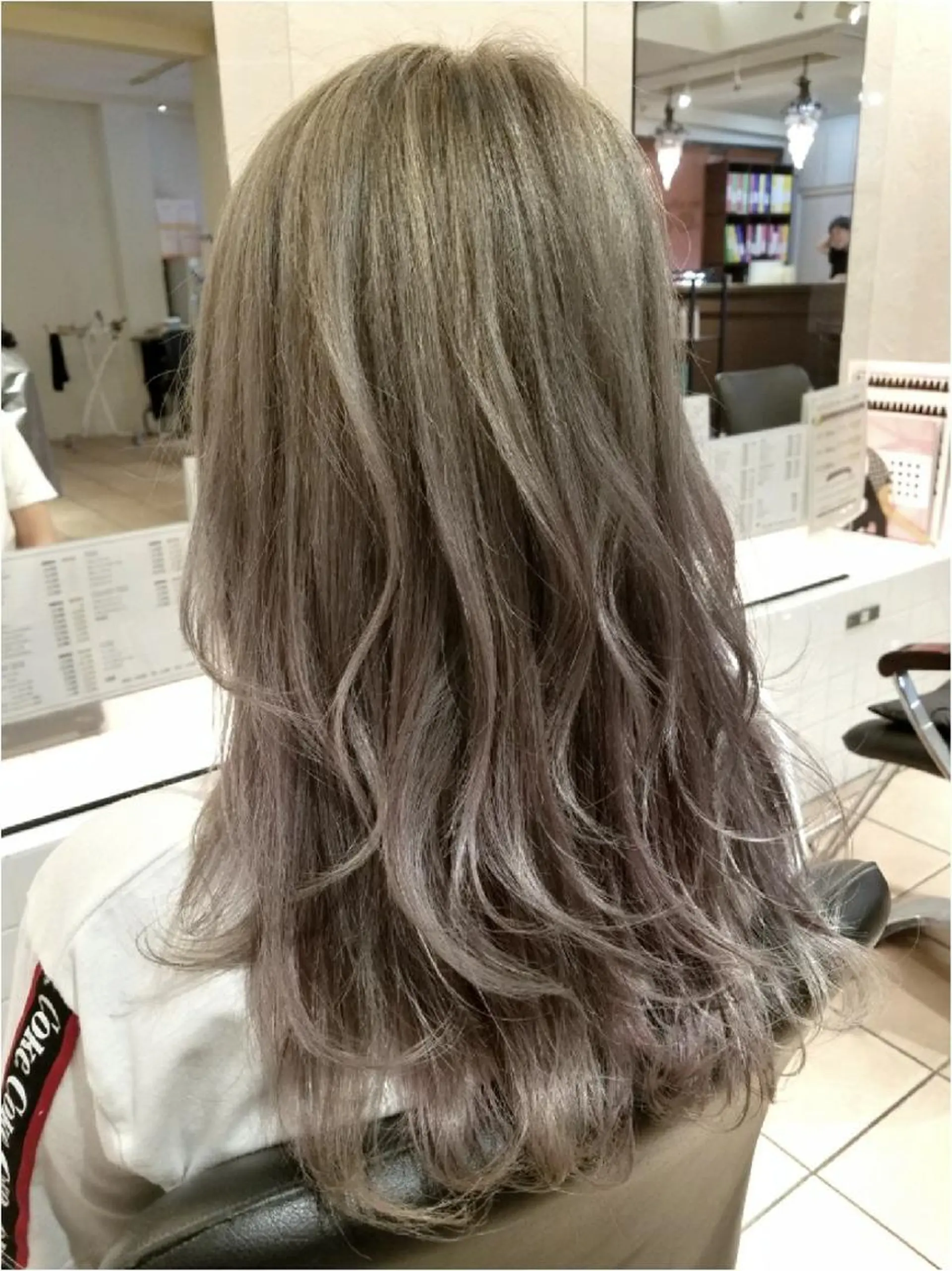 セミロング カラー ヘアアレンジ グレージュ ラベンダーカラー ラベンダーグレージュ ラベンダーグレー 【髪質改善美容師】t occa茨木篠原健太のヘアスタイル