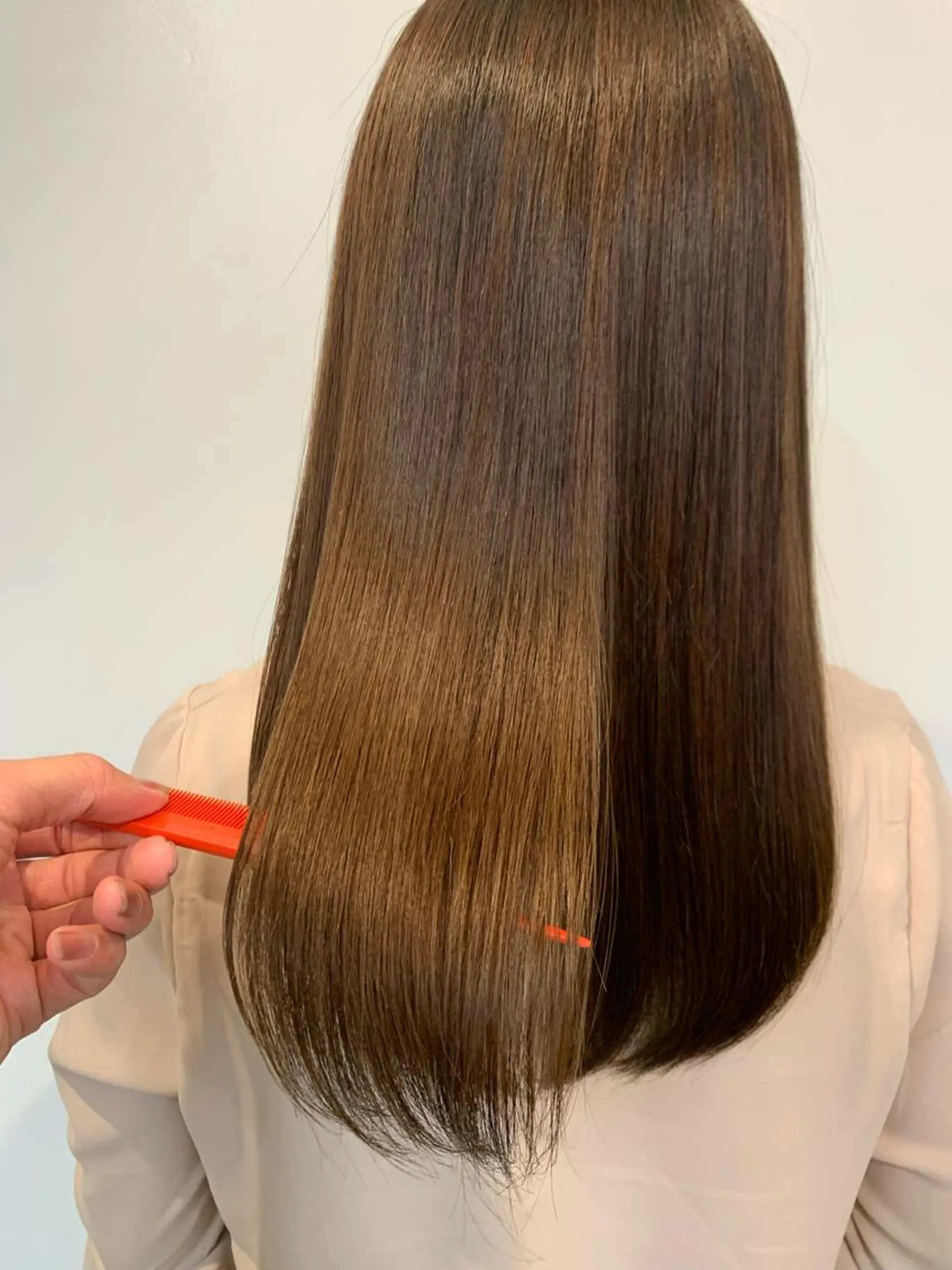 セミロング カラー セミロングパーマ ブリーチ トリートメント トップ スタイリストのヘアスタイル