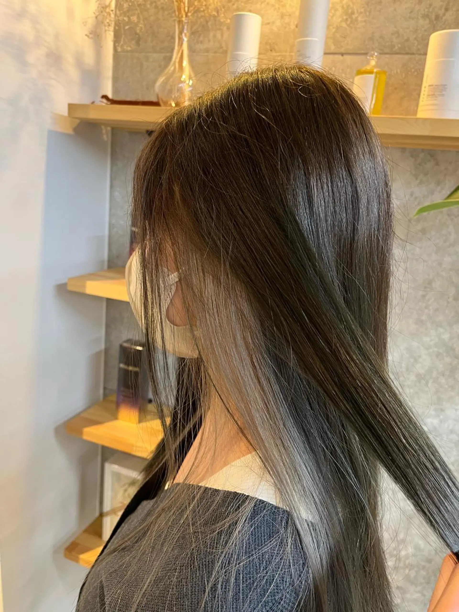 ロング カラー ブリーチ ケアブリーチ ダブルカラー イヤリングカラー ハイライトカラー ハイトーンカラ ー/小川のヘアスタイル