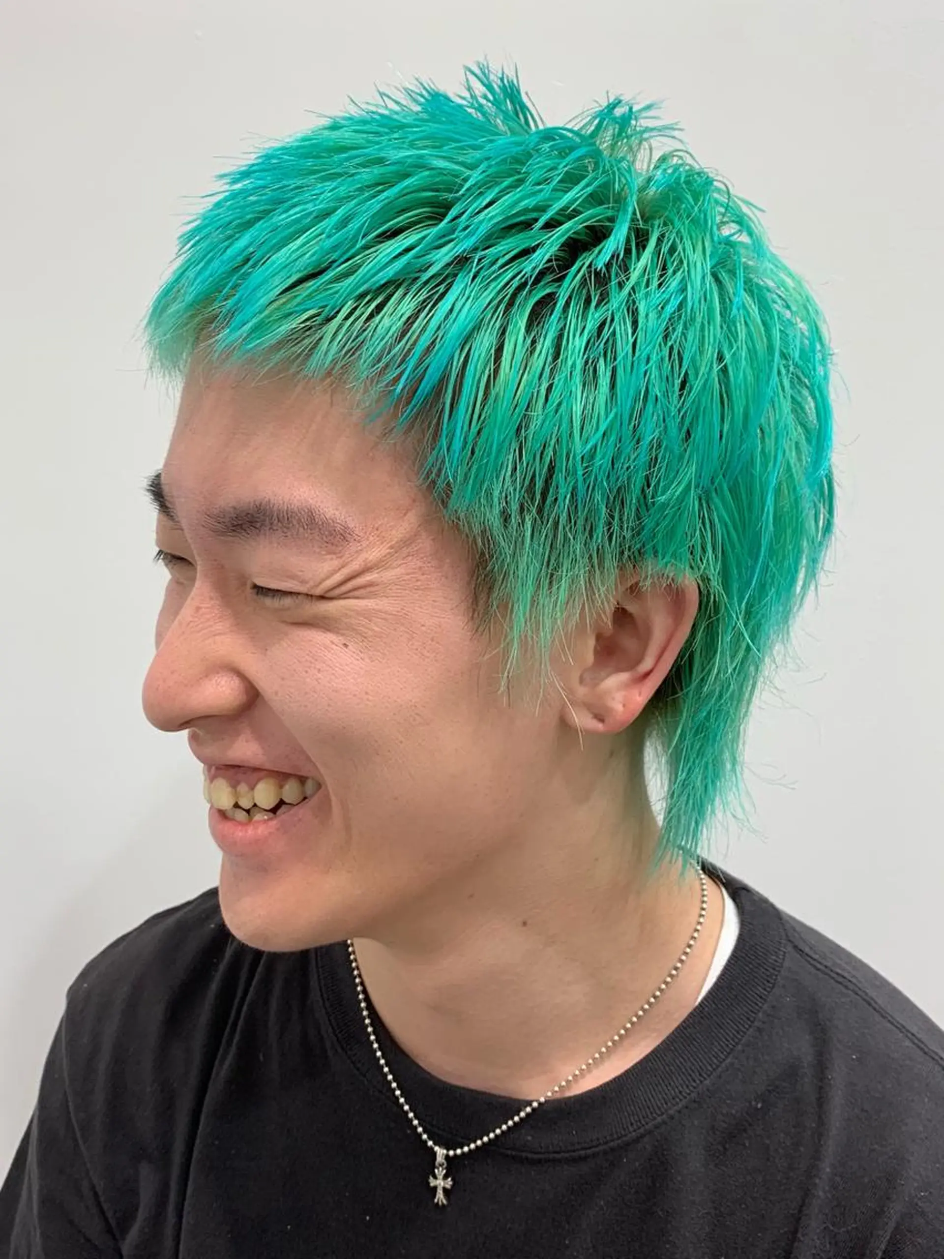 ショート カラー メンズ 加藤 佑哉のヘアスタイル