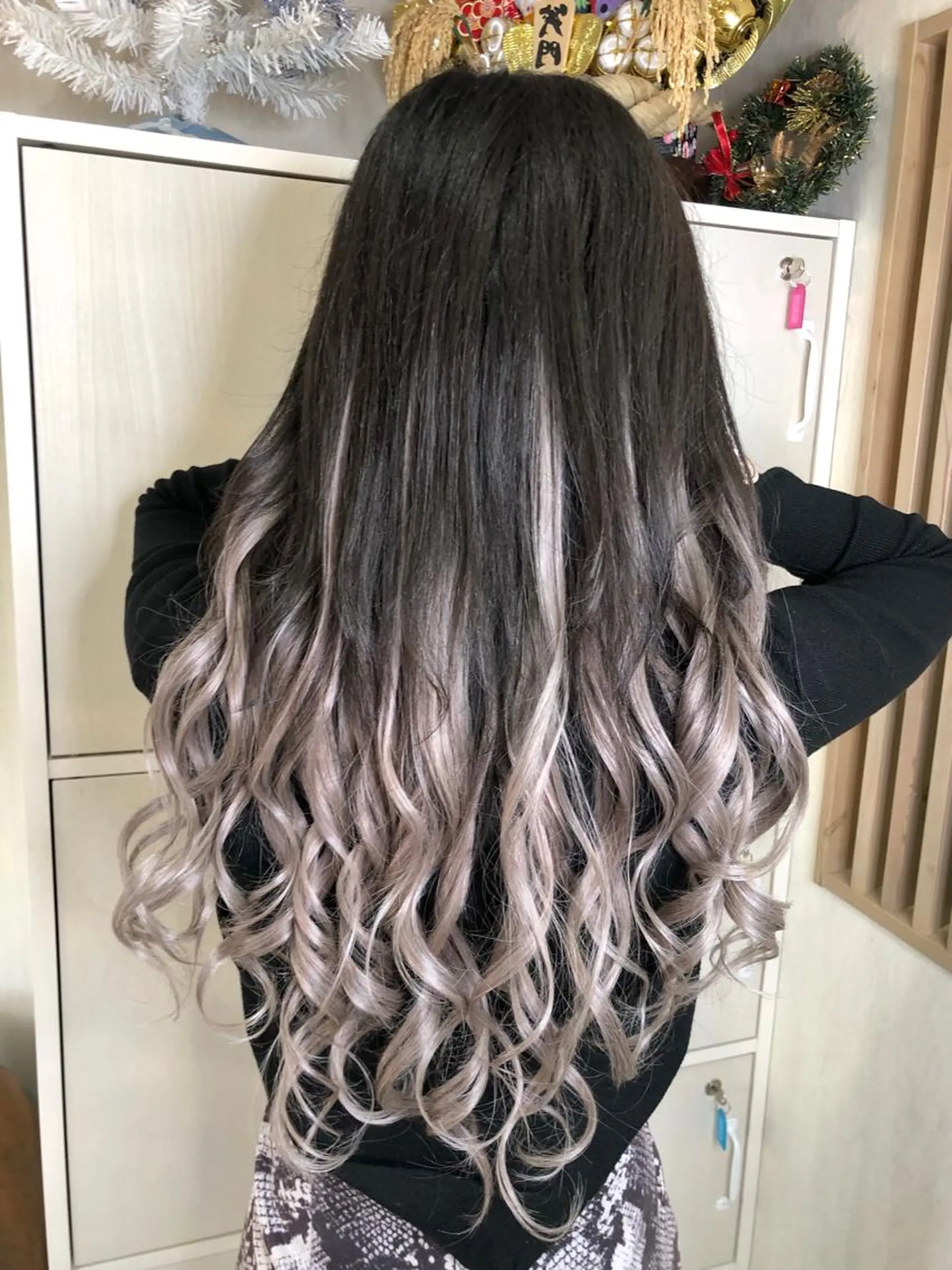 ロング カラー ヘアカラー エクステ ハイトーン/韓国風 🤍Nacchi🐈のマツエク・マツパデザイン