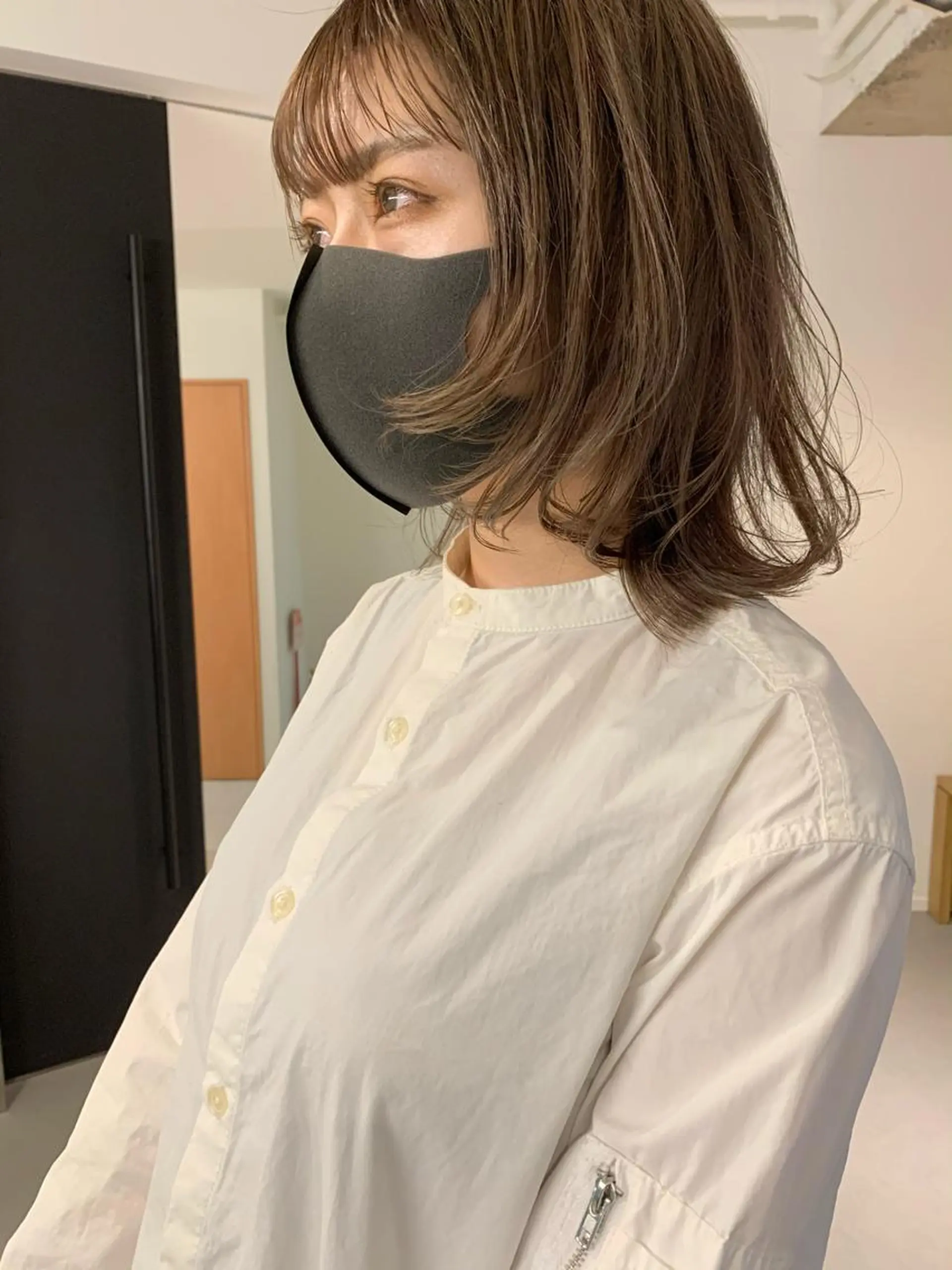 ミディアム カラー ミディアムレイヤー ベージュカラー レイヤーカット カット ヘアカラー トリートメント tension 【テンション】のヘアスタイル