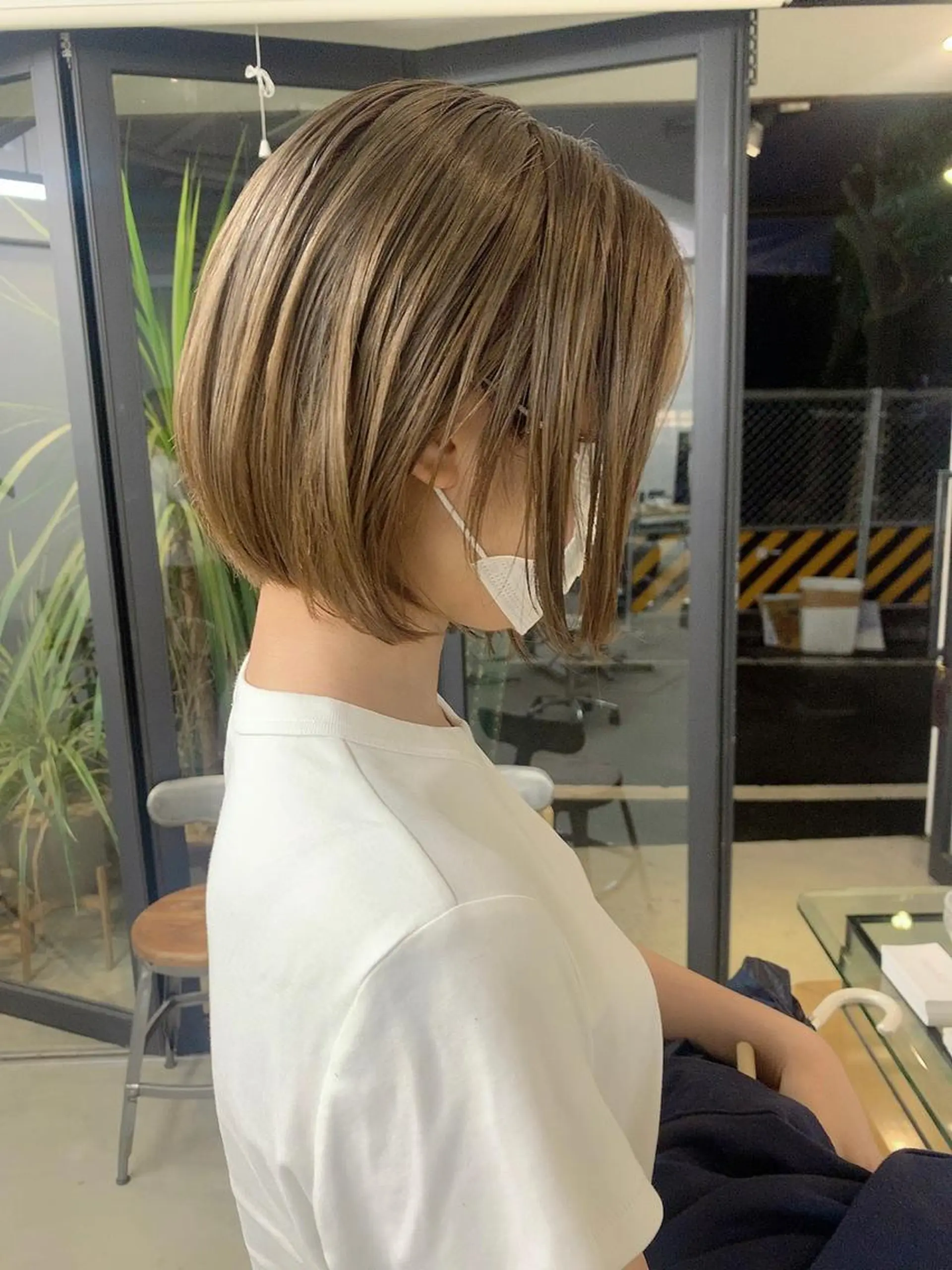ショート カラー leben serikaのヘアスタイル