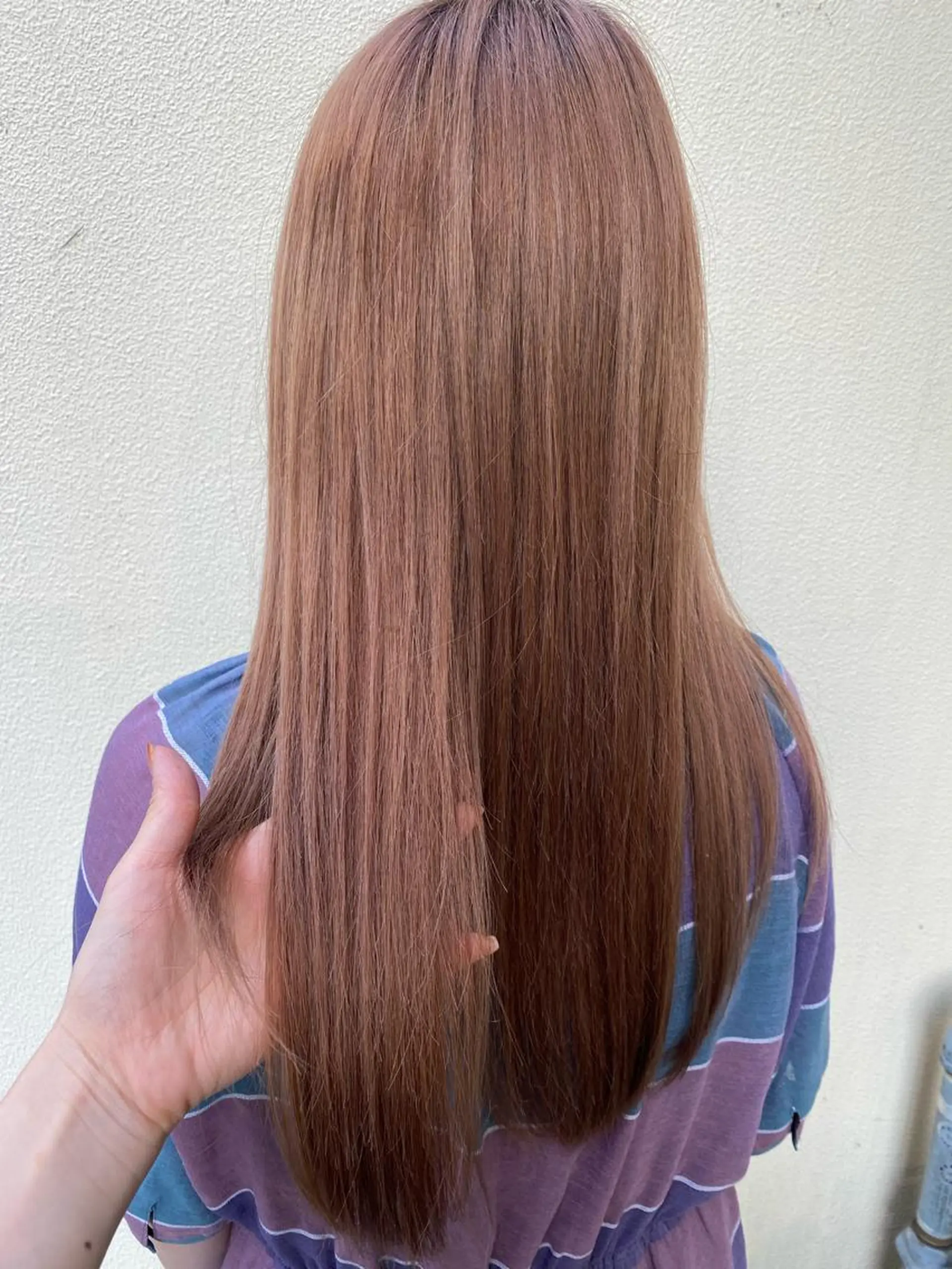 ロング カラー 加藤 知子のヘアスタイル