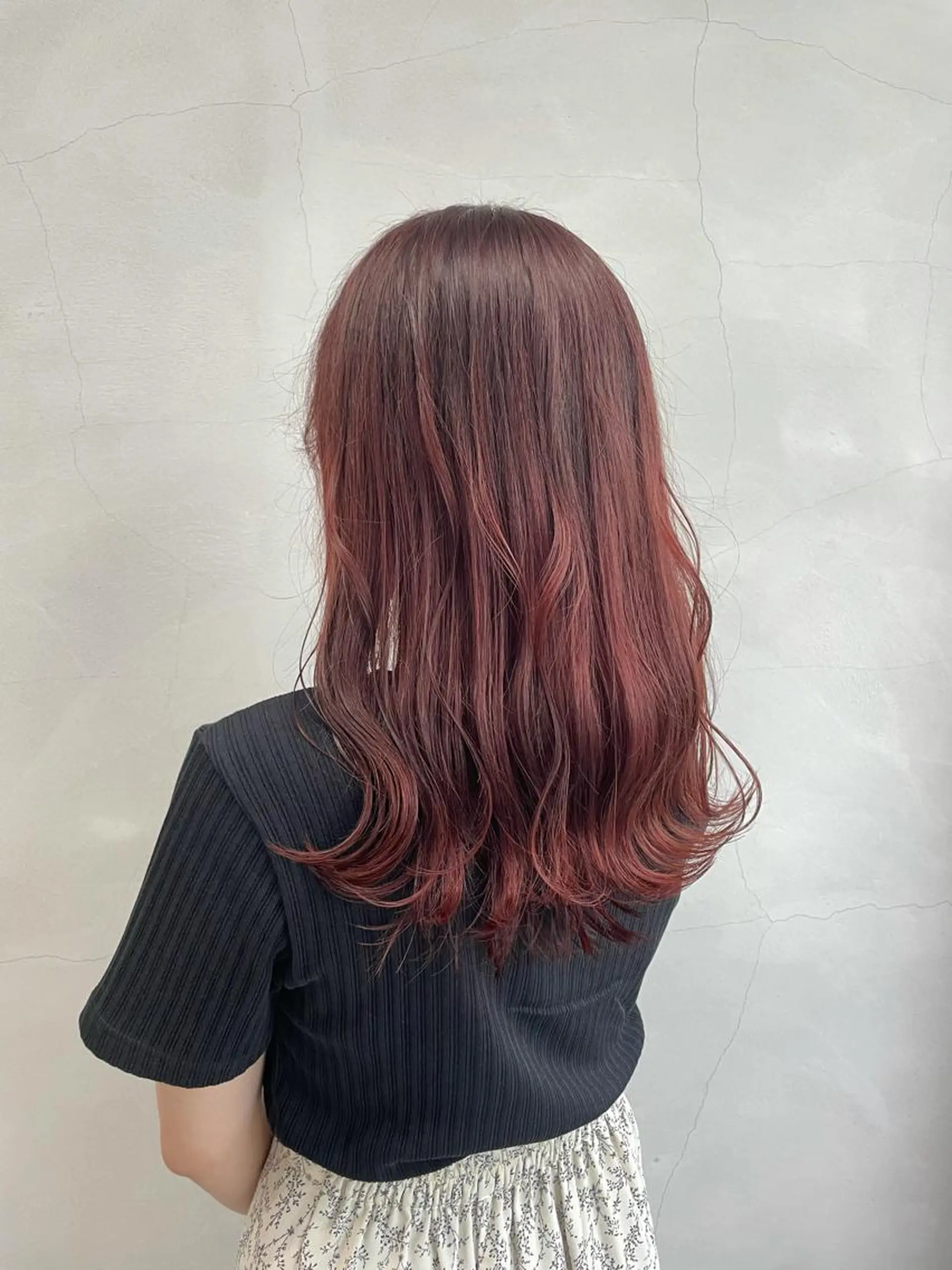 カラー miu .のヘアスタイル