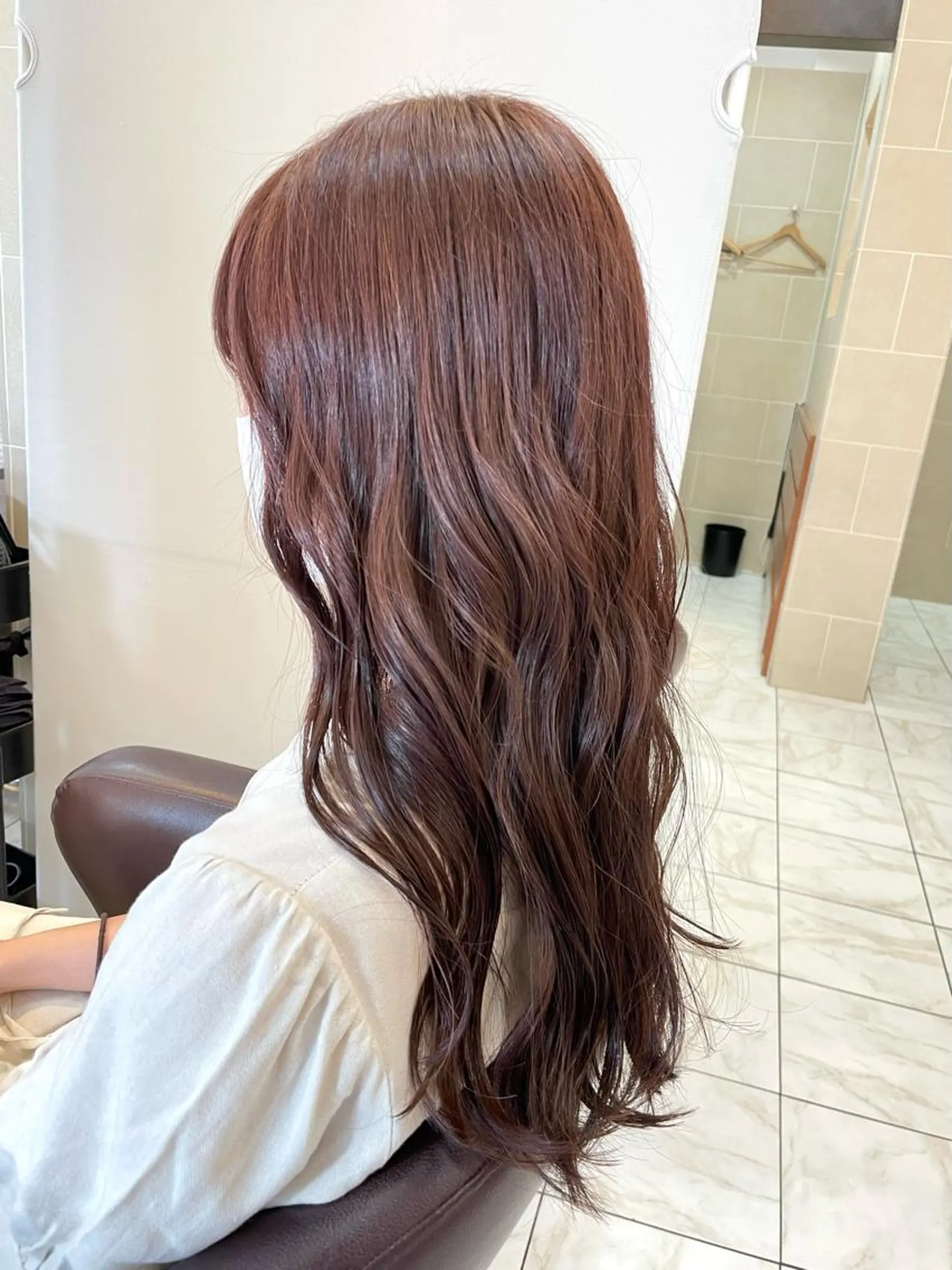 ロング カット ヘアカラー 新籾 尚哉のヘアスタイル