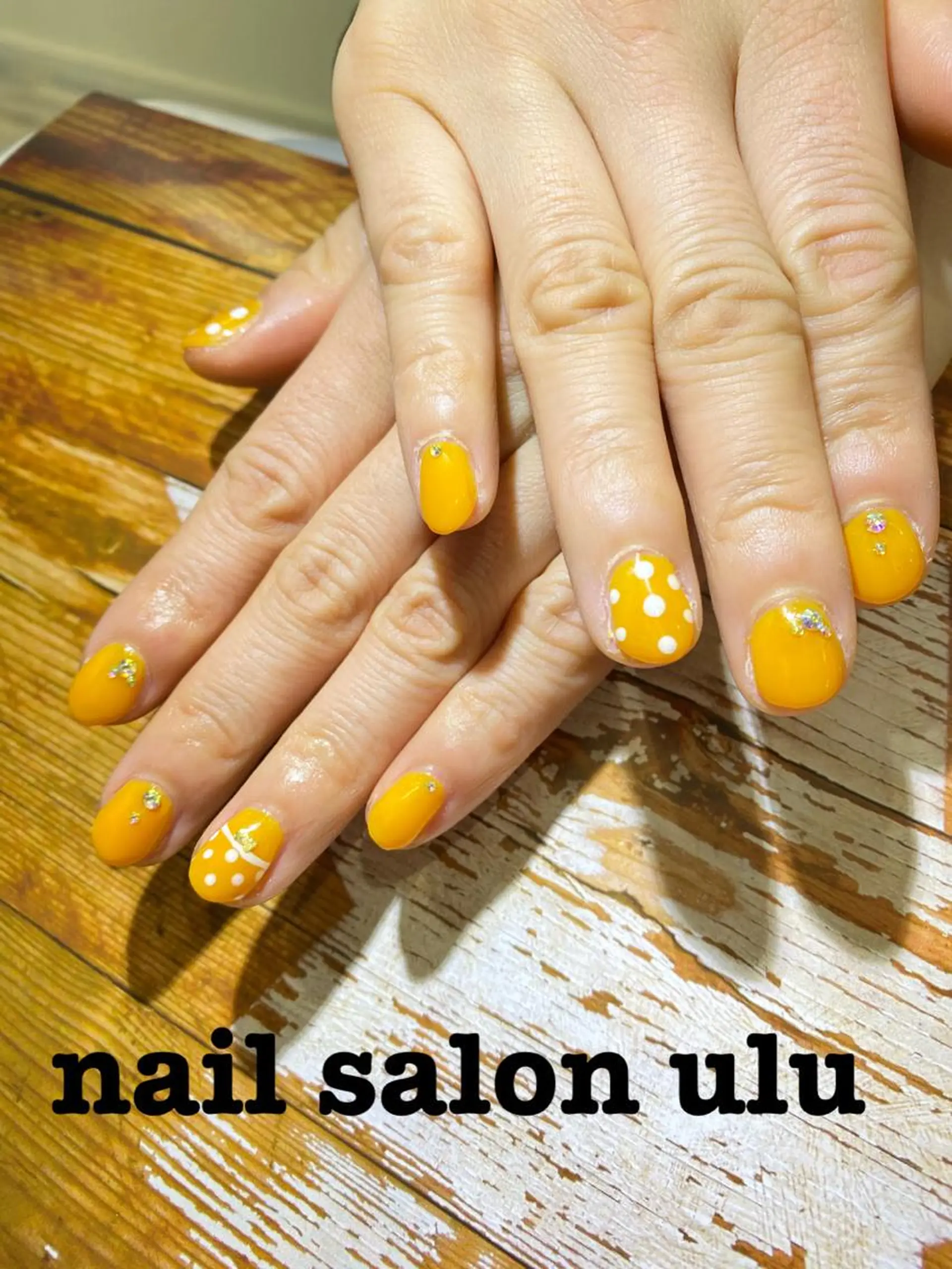 ショート ネイル ドット nail salon uluのネイルデザイン